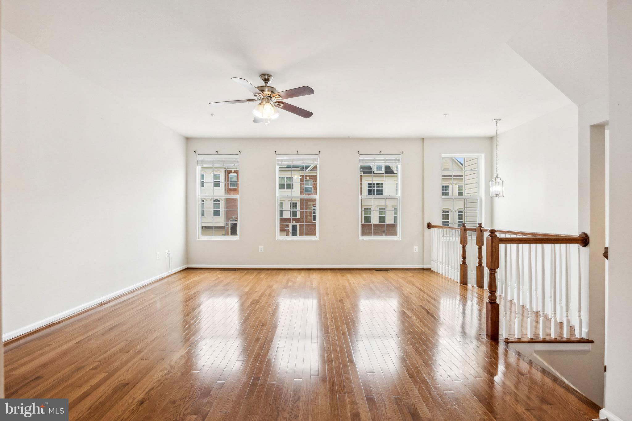 Real estate listing preview #3