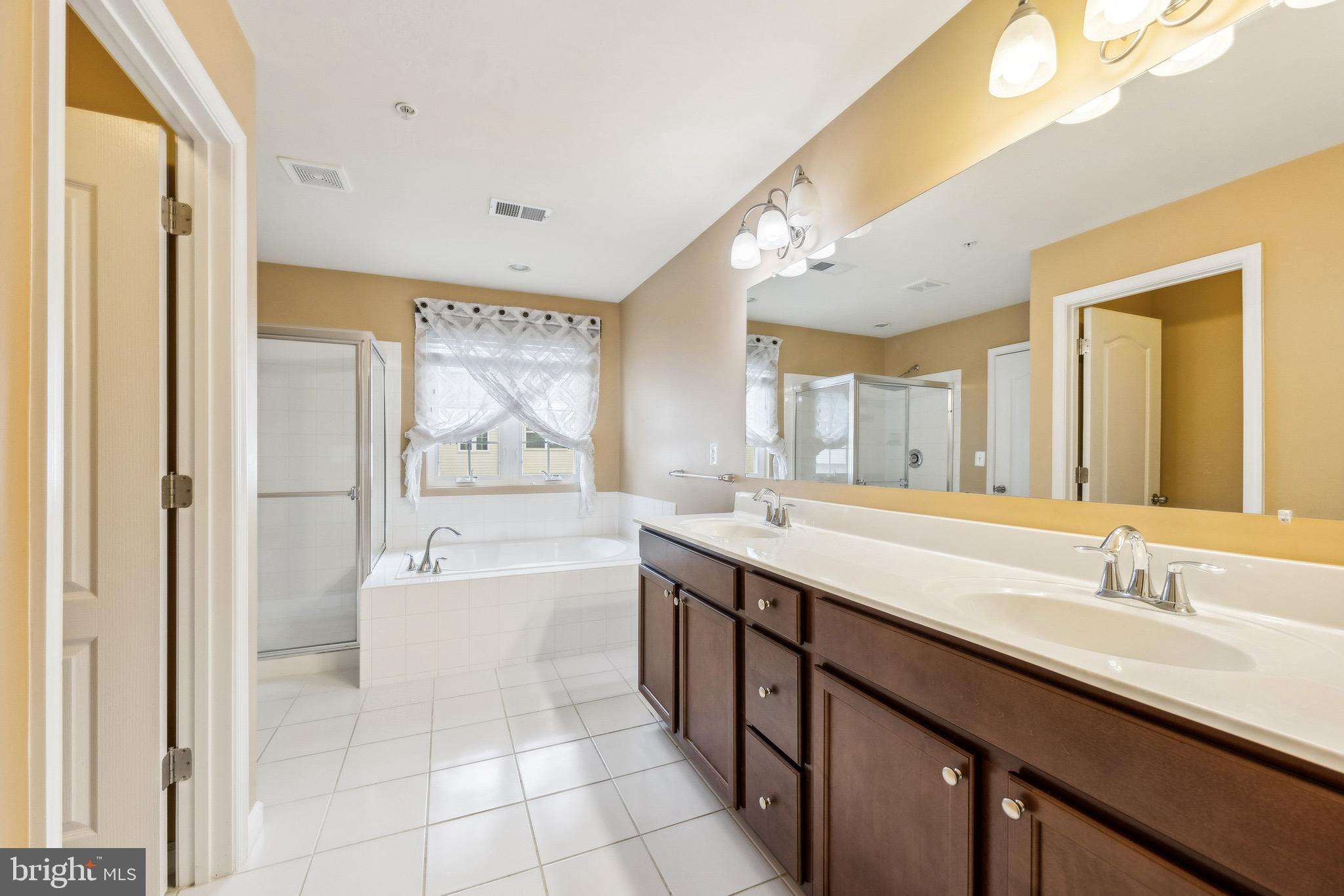 Real estate listing preview #15