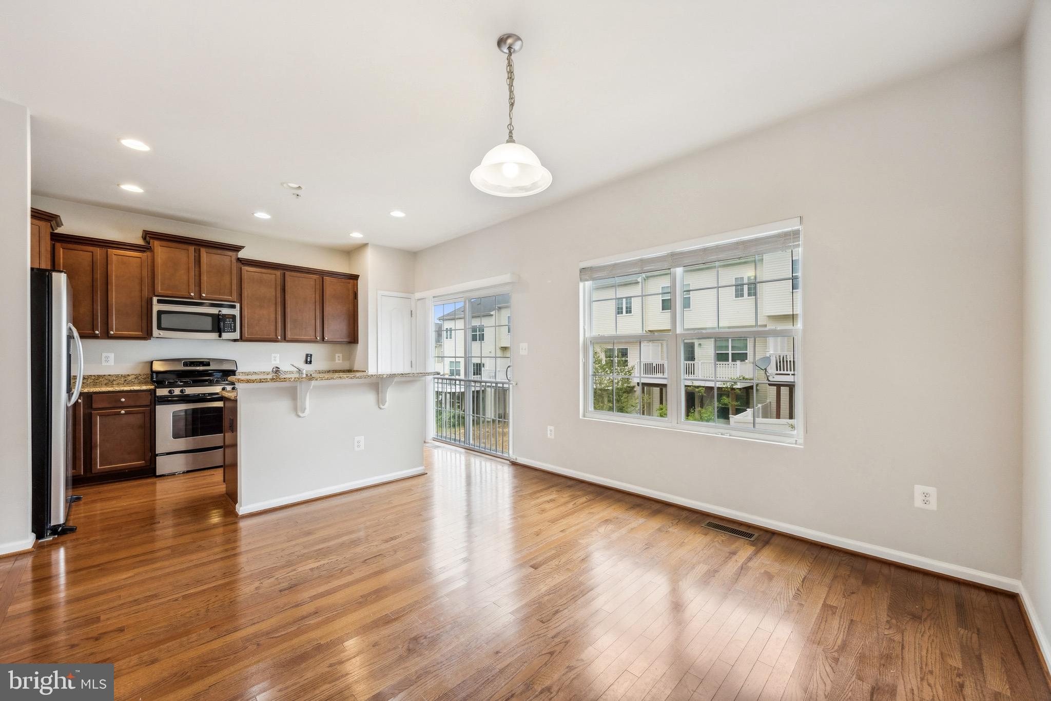 Real estate listing preview #7