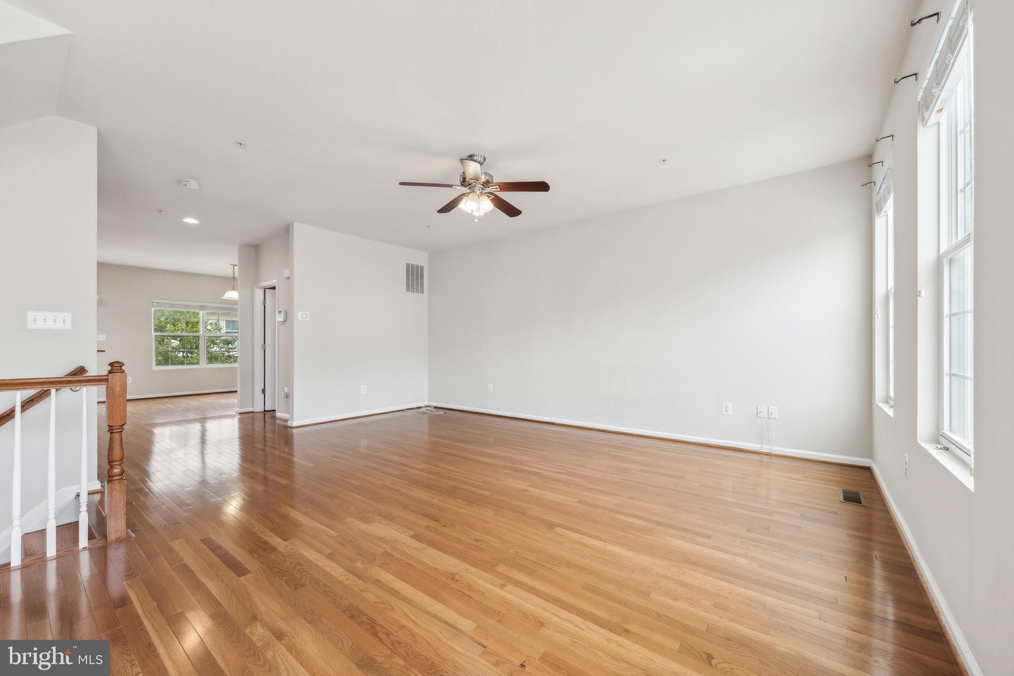 Real estate listing preview #5