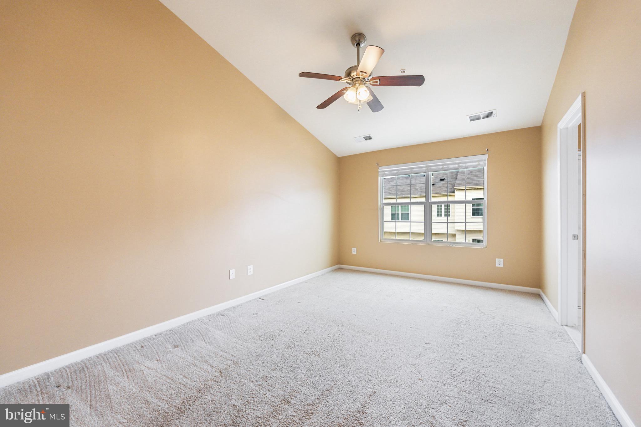 Real estate listing preview #13