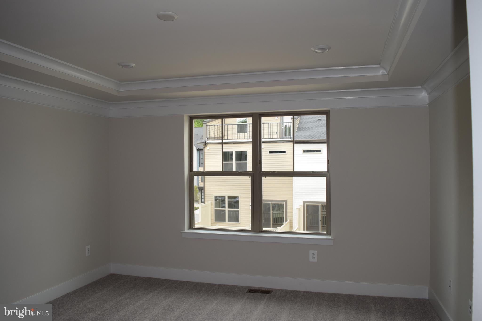 Real estate listing preview #33