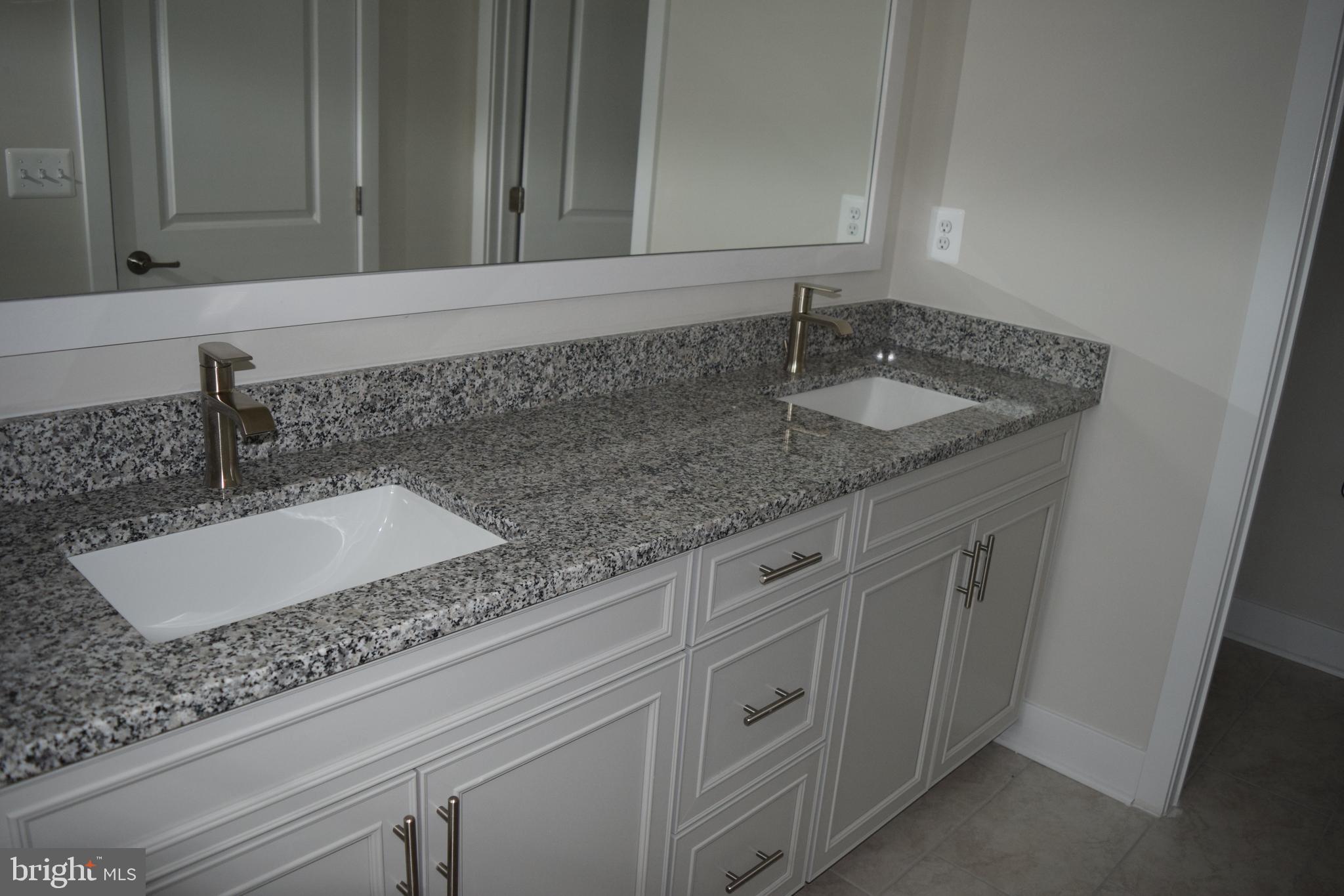 Real estate listing preview #37