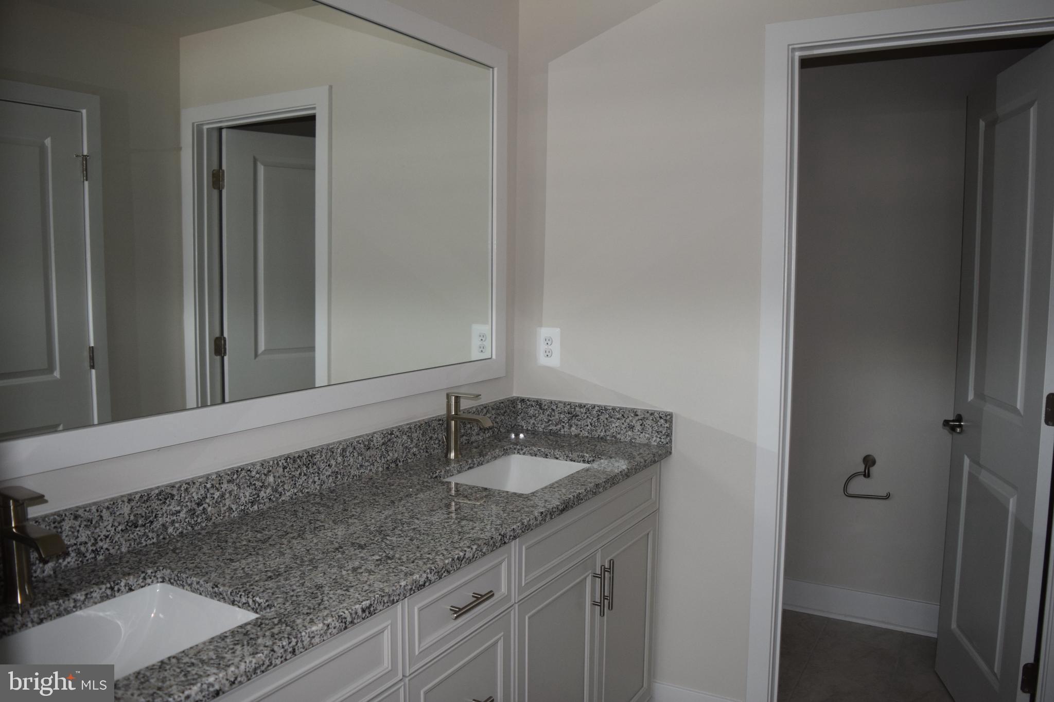 Real estate listing preview #38