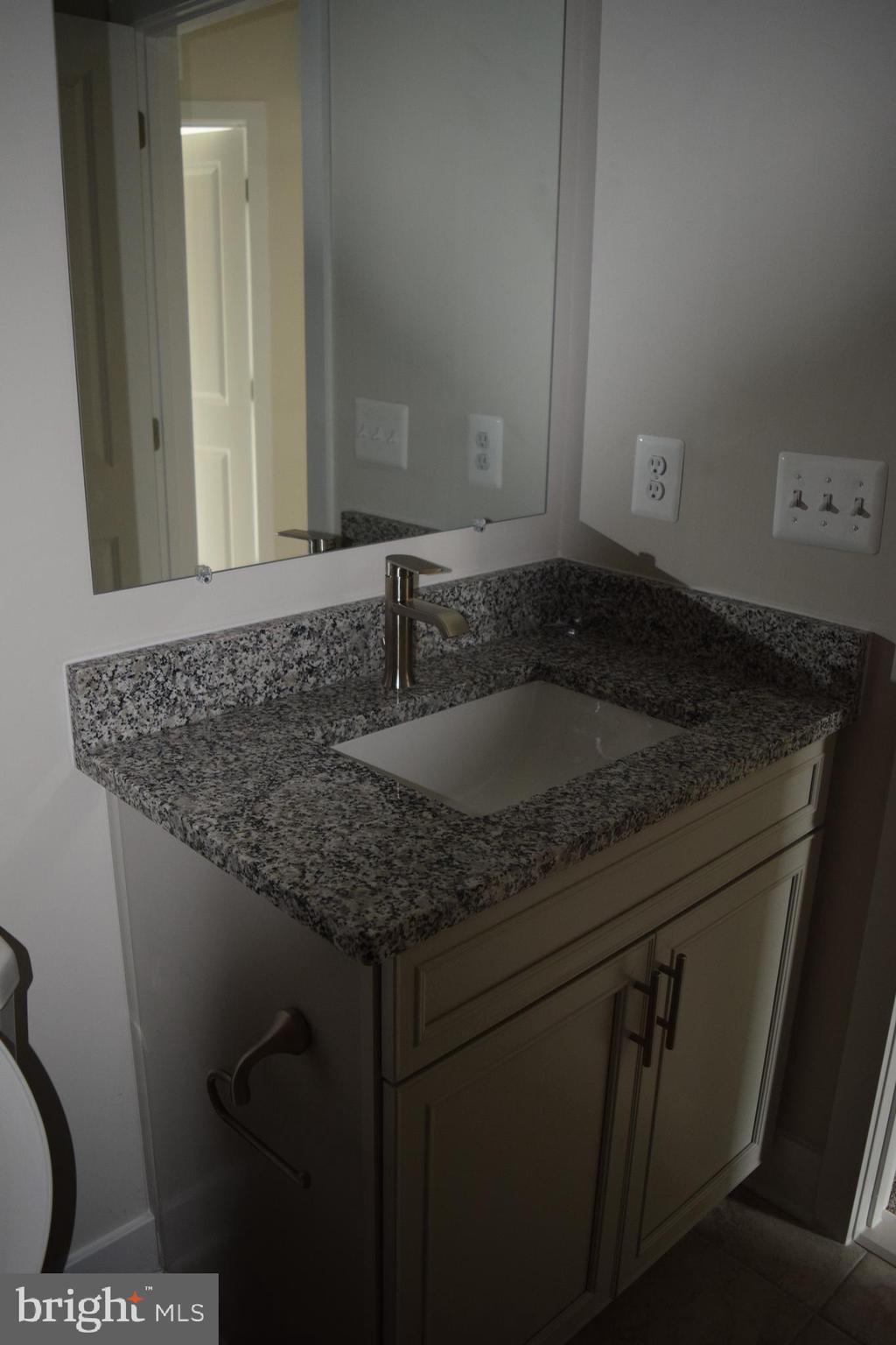 Real estate listing preview #47