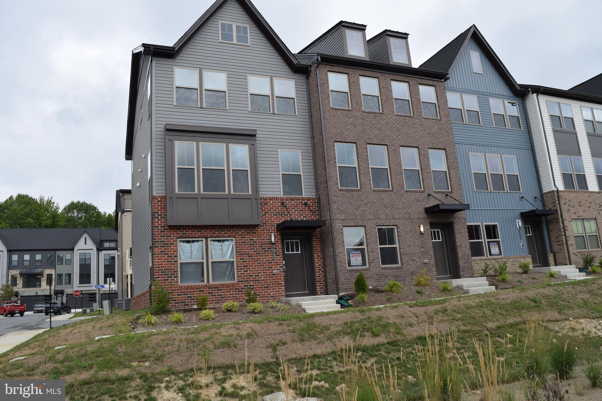 Real estate listing preview #1