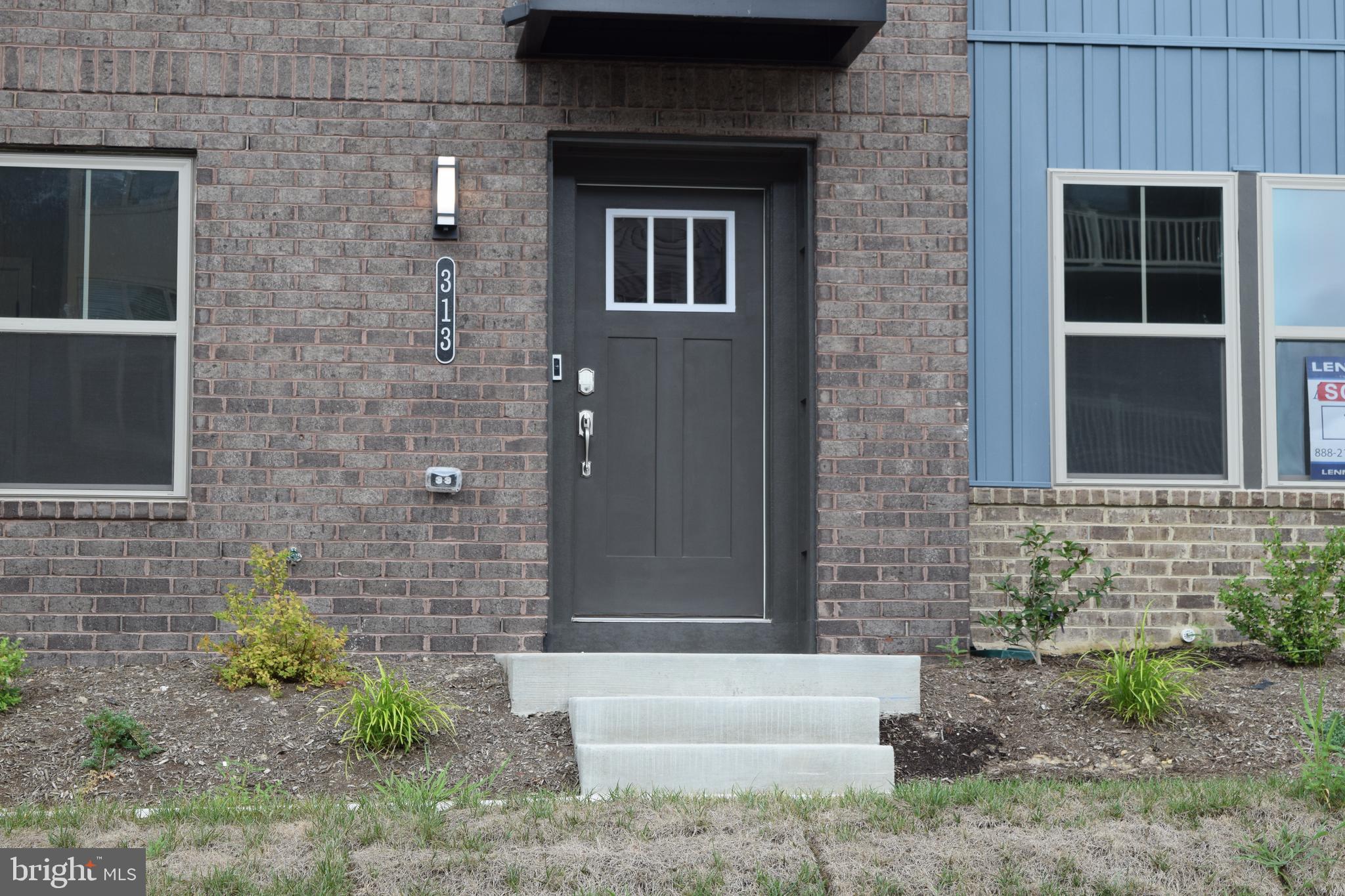 Real estate listing preview #2