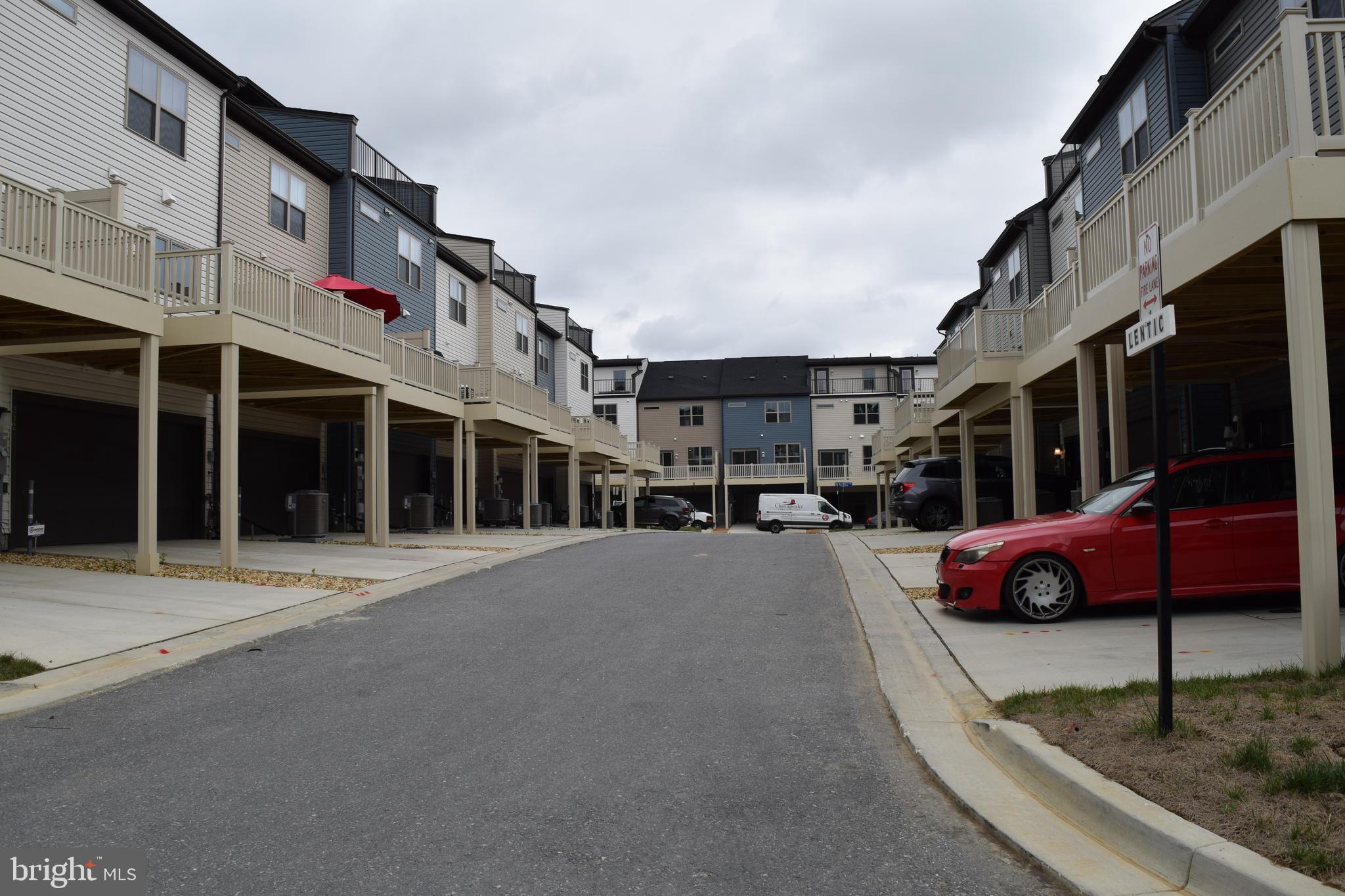 Real estate listing preview #3