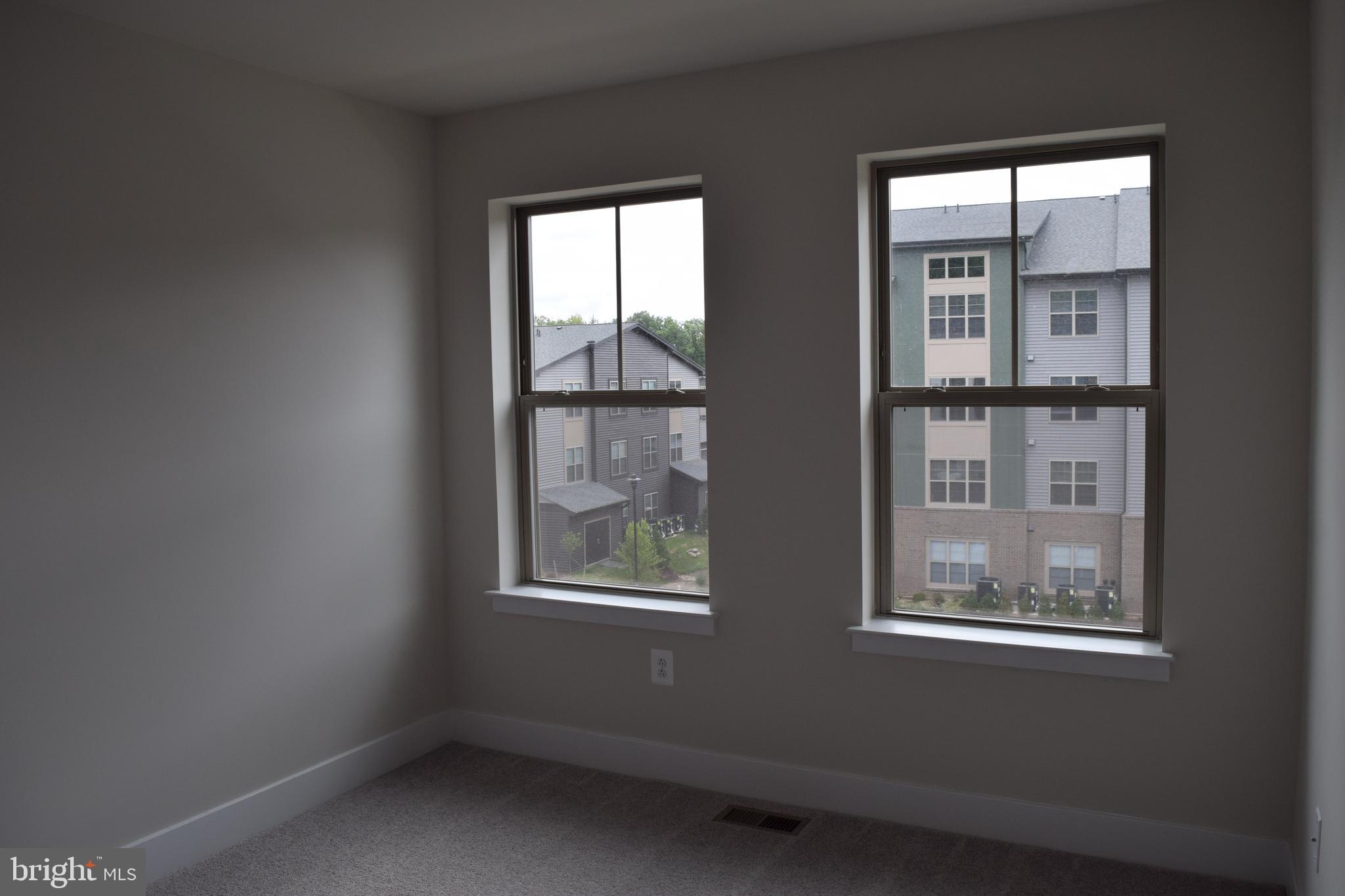 Real estate listing preview #48