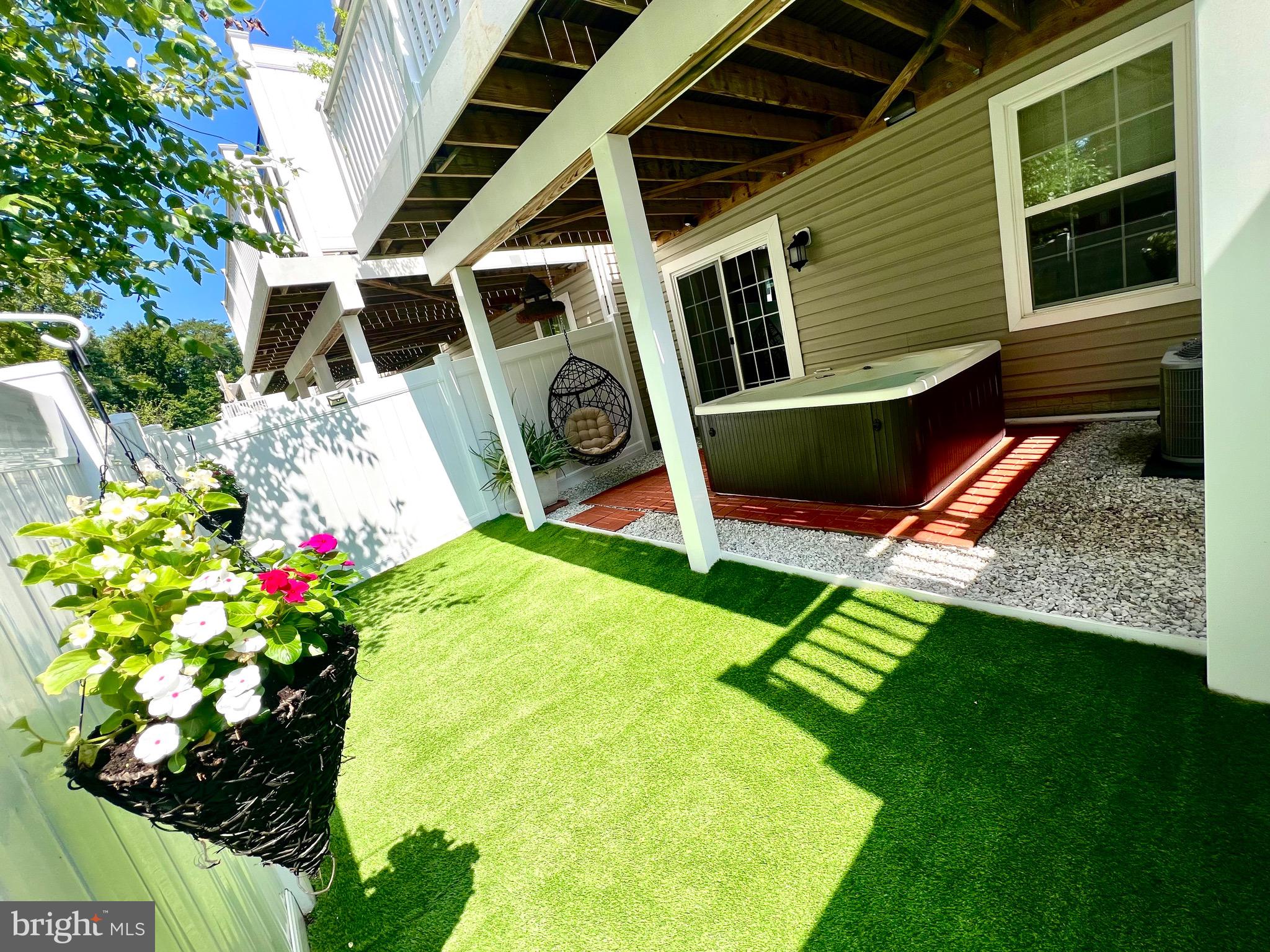 Real estate listing preview #14