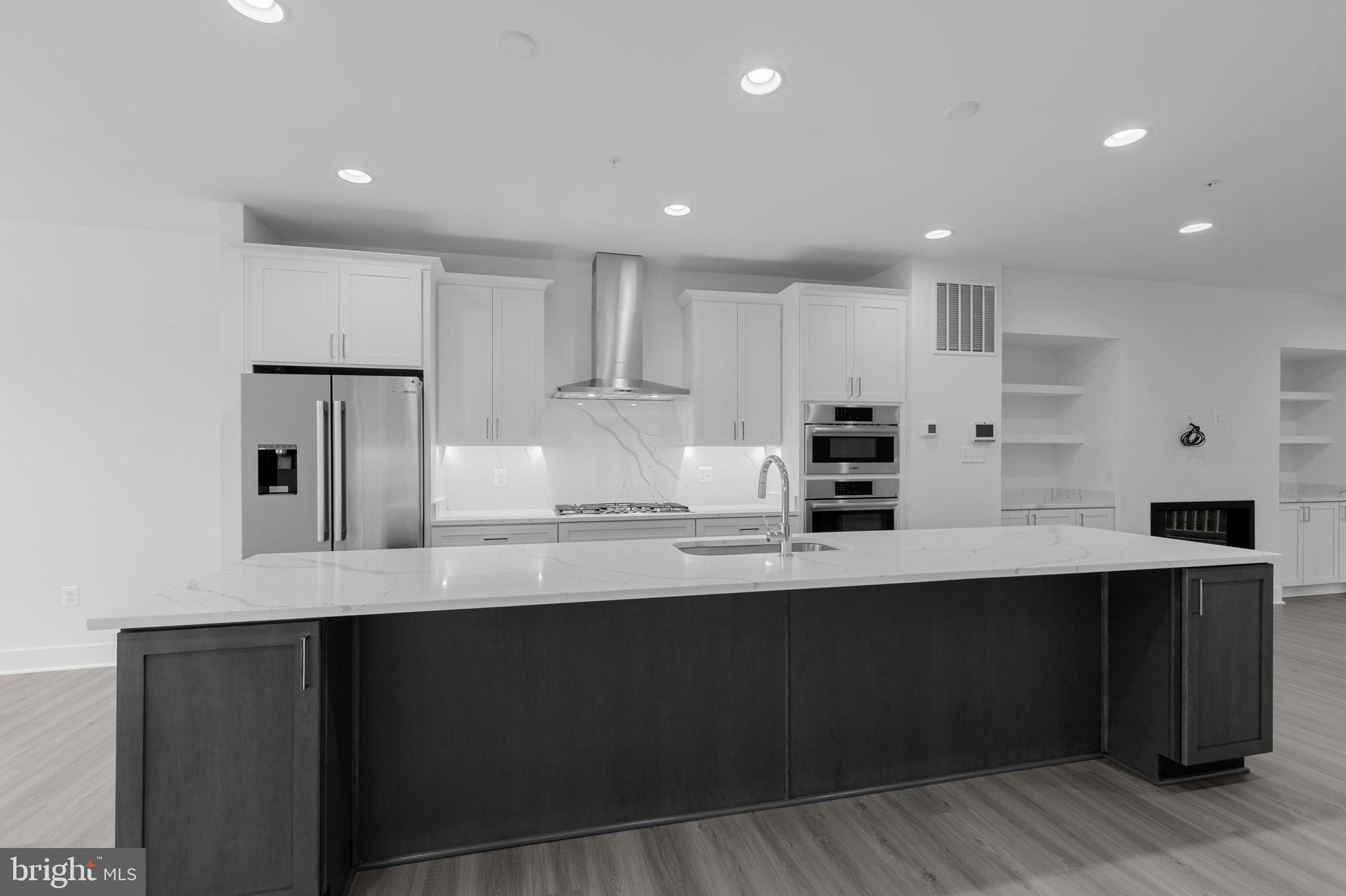 Real estate listing preview #11