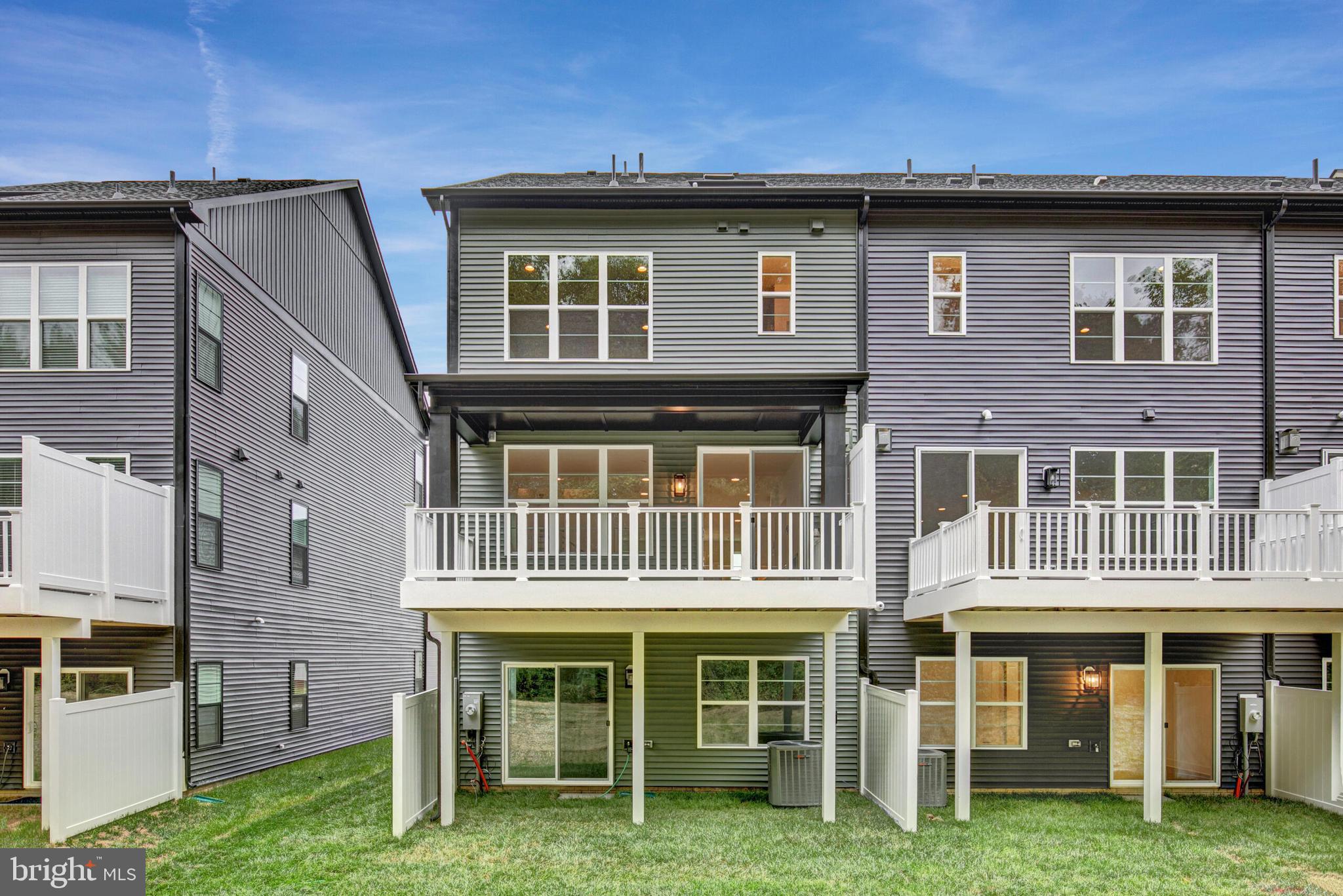 Real estate listing preview #4