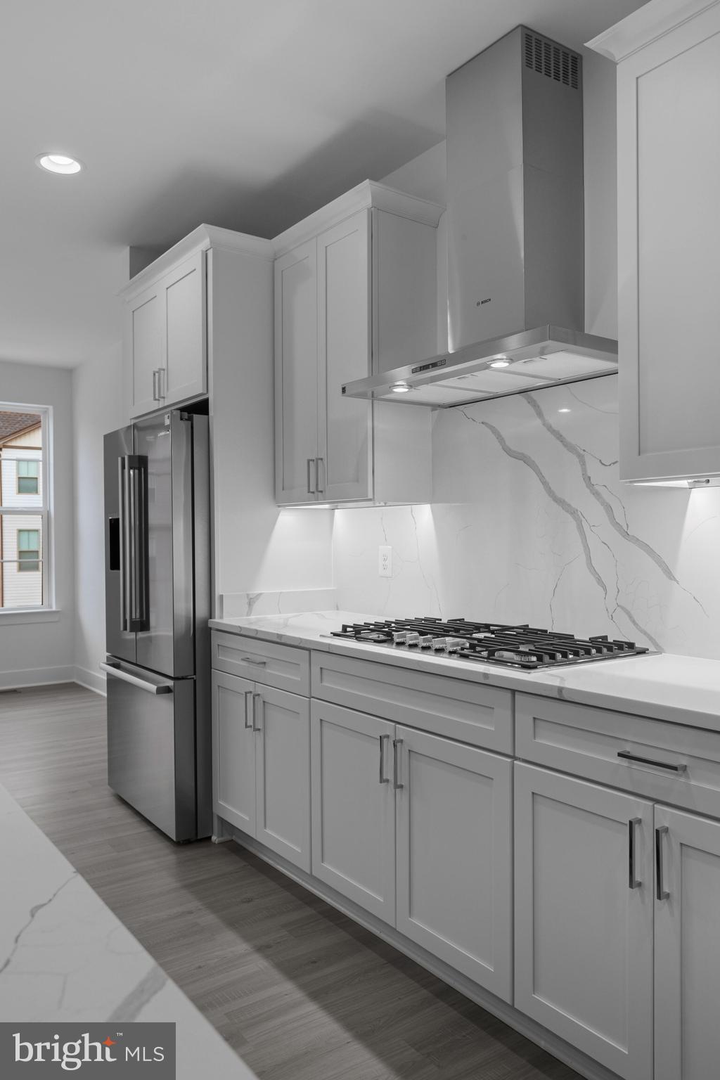 Real estate listing preview #16