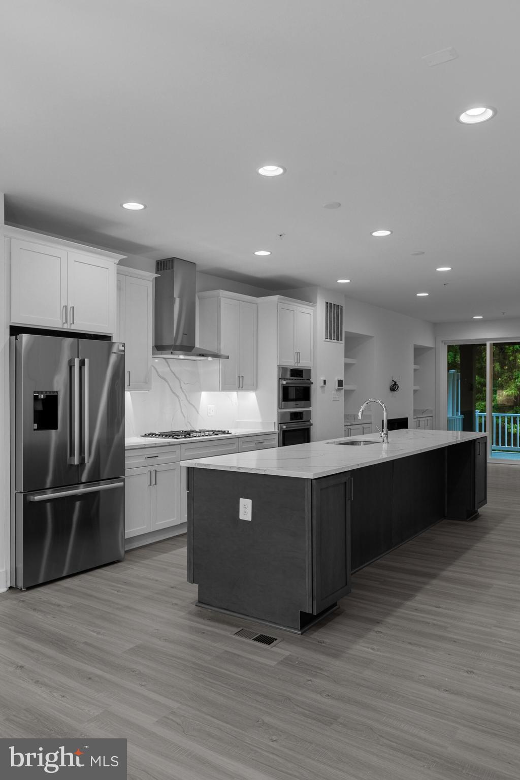 Real estate listing preview #18