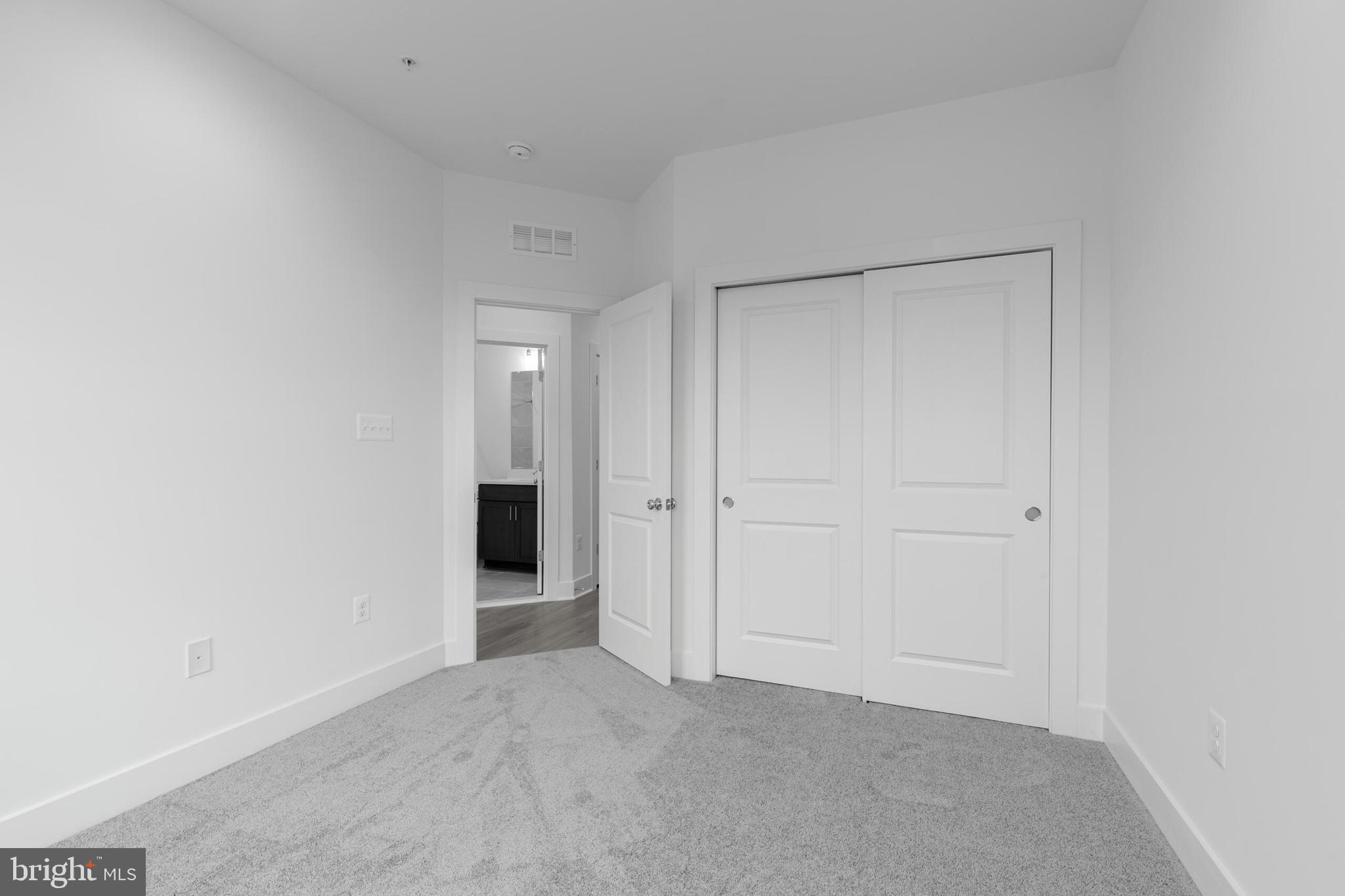 Real estate listing preview #35