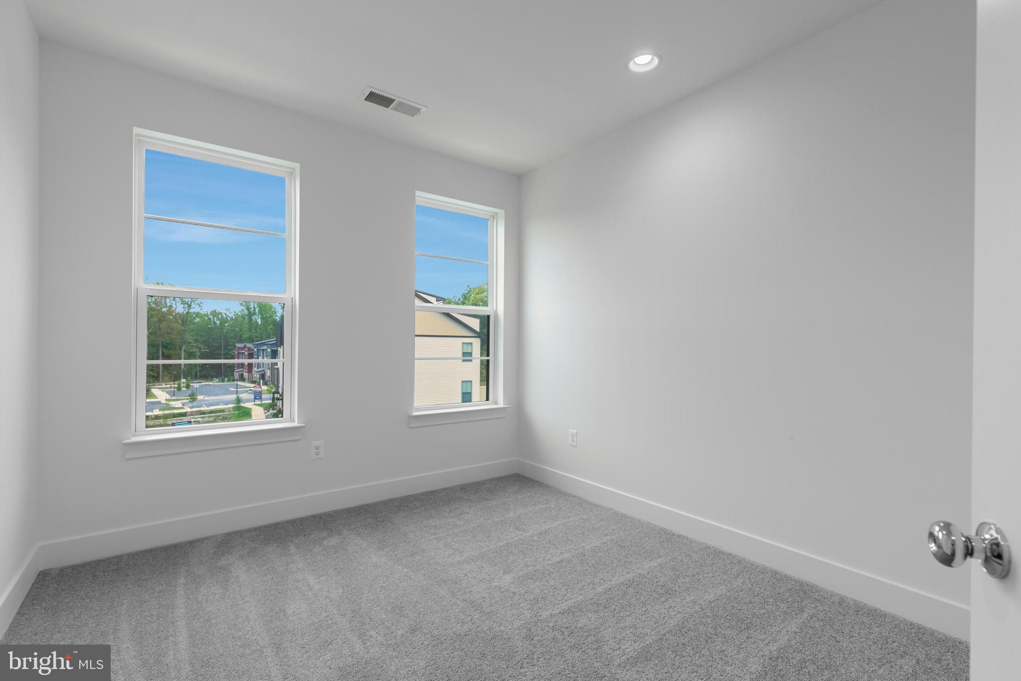 Real estate listing preview #36