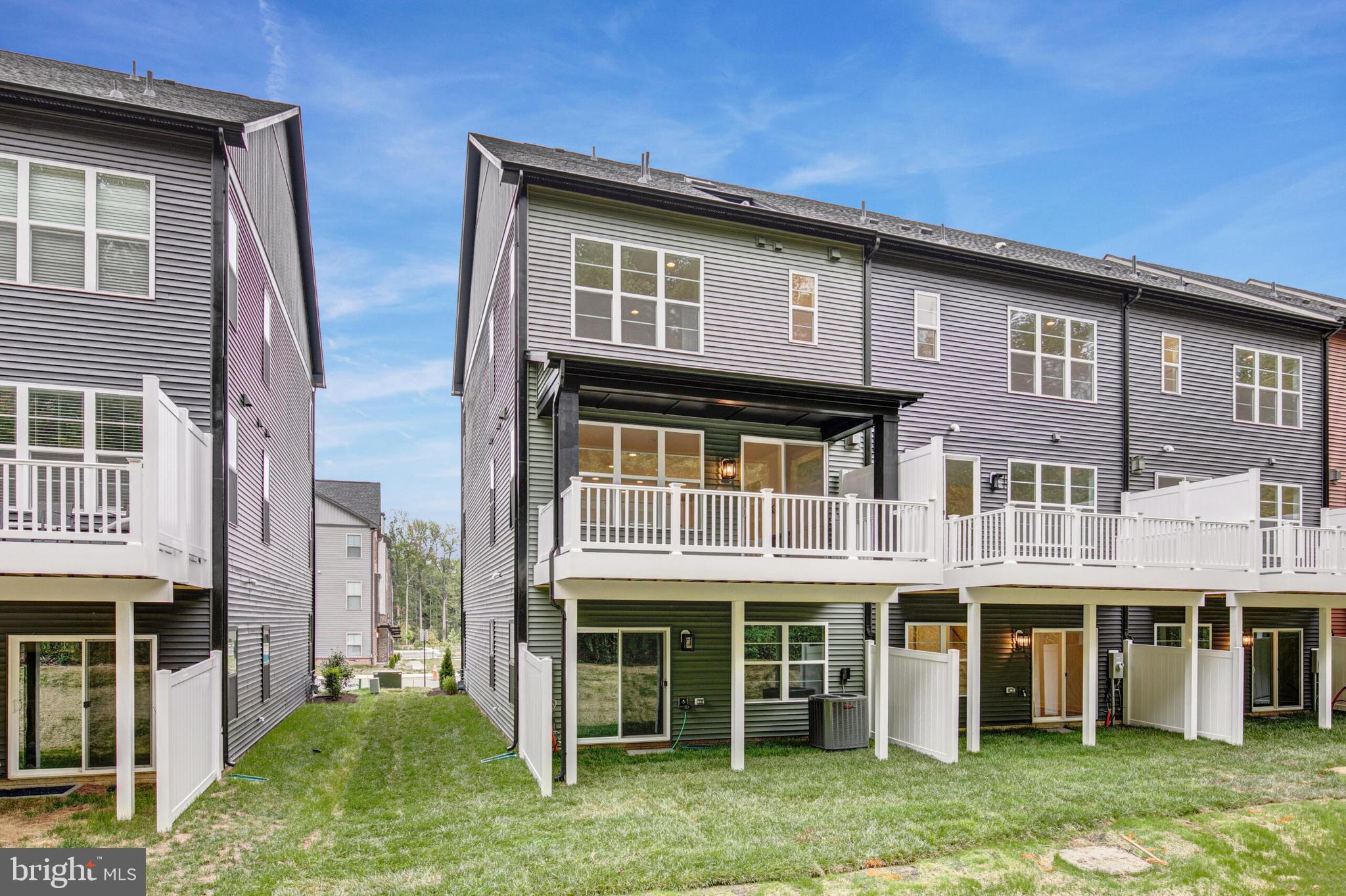 Real estate listing preview #5