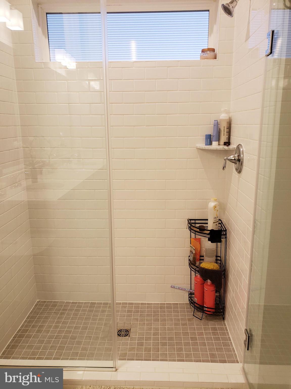 Real estate listing preview #18