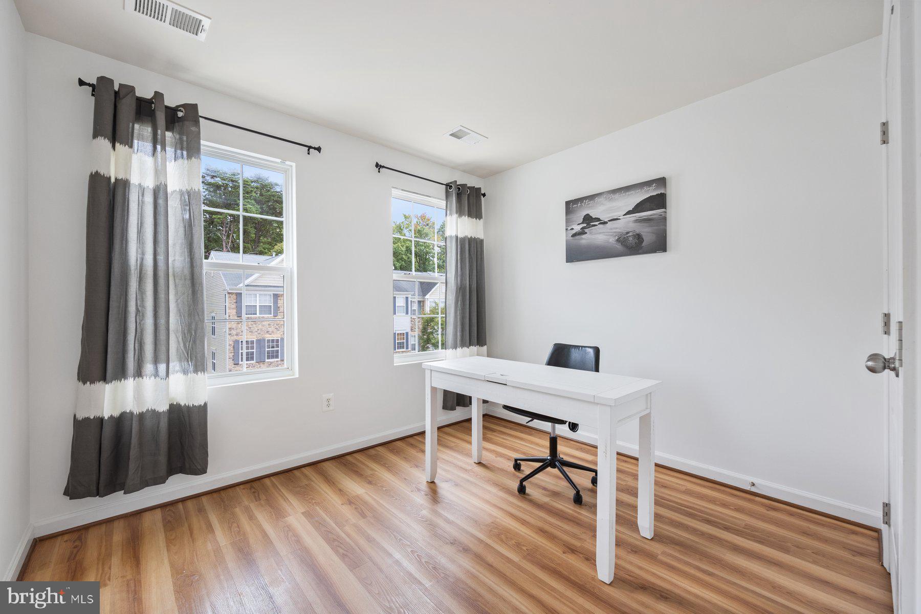 Real estate listing preview #22