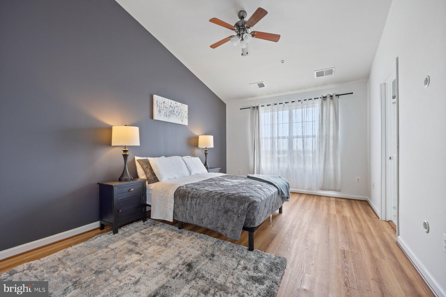 Real estate listing preview #13