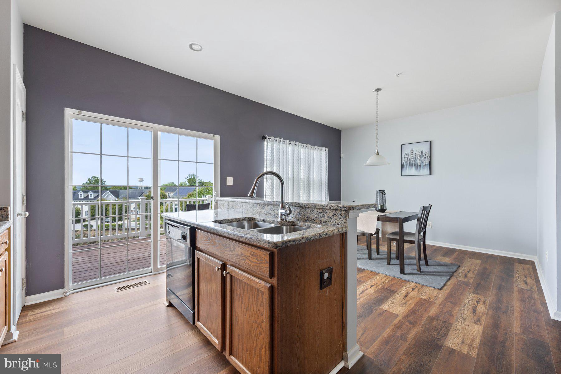 Real estate listing preview #6