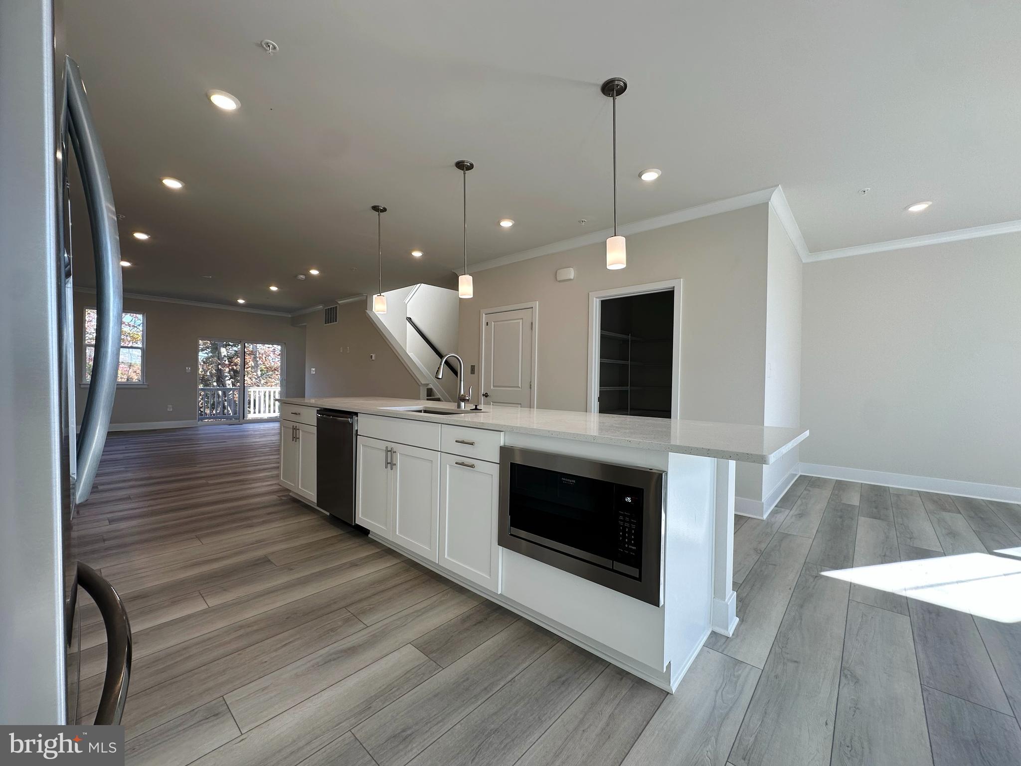 Real estate listing preview #10