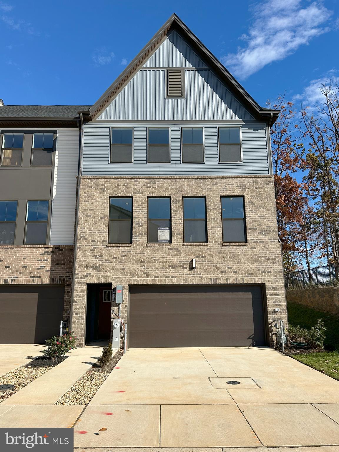 Real estate listing preview #1