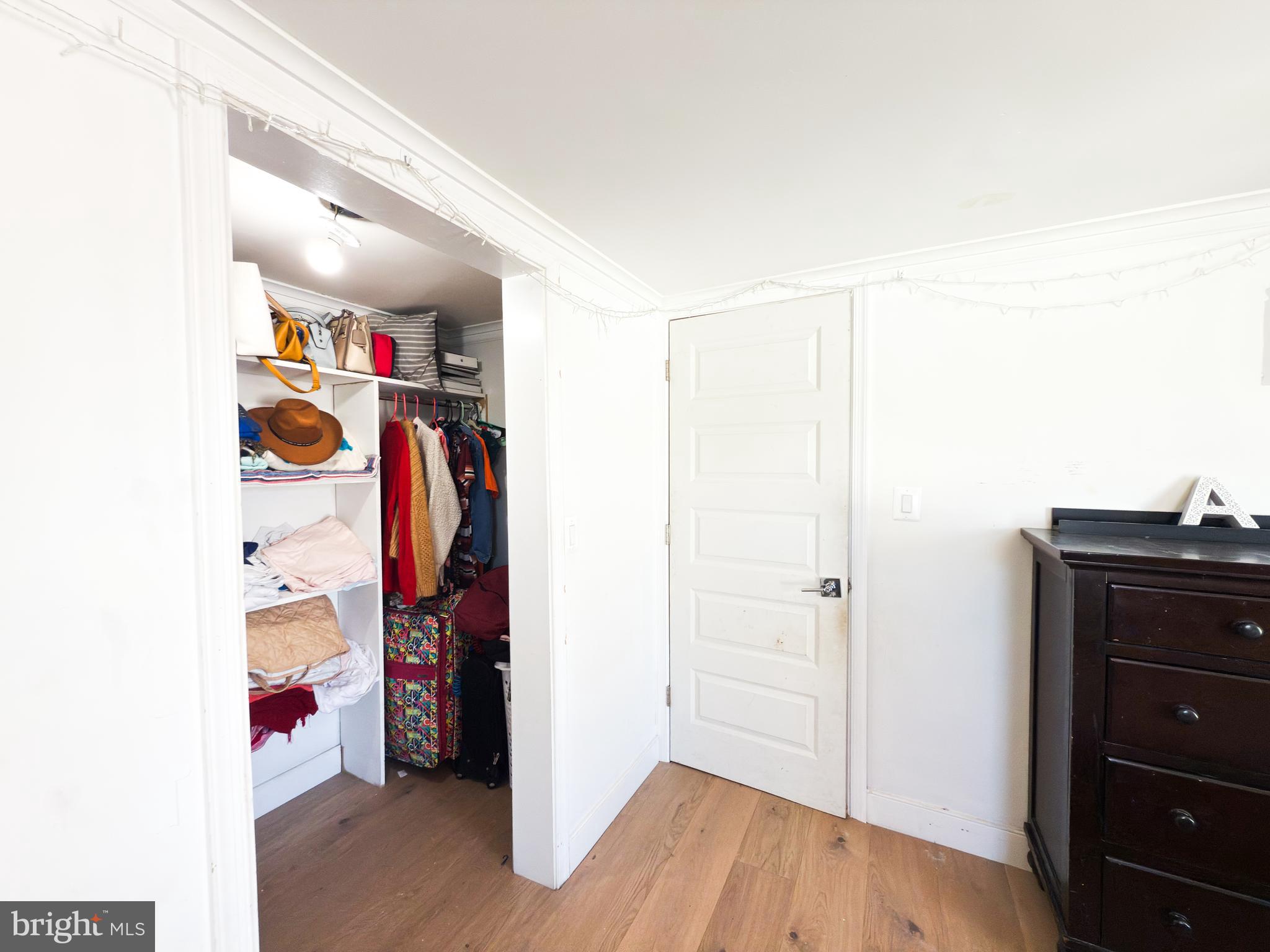 Real estate listing preview #13