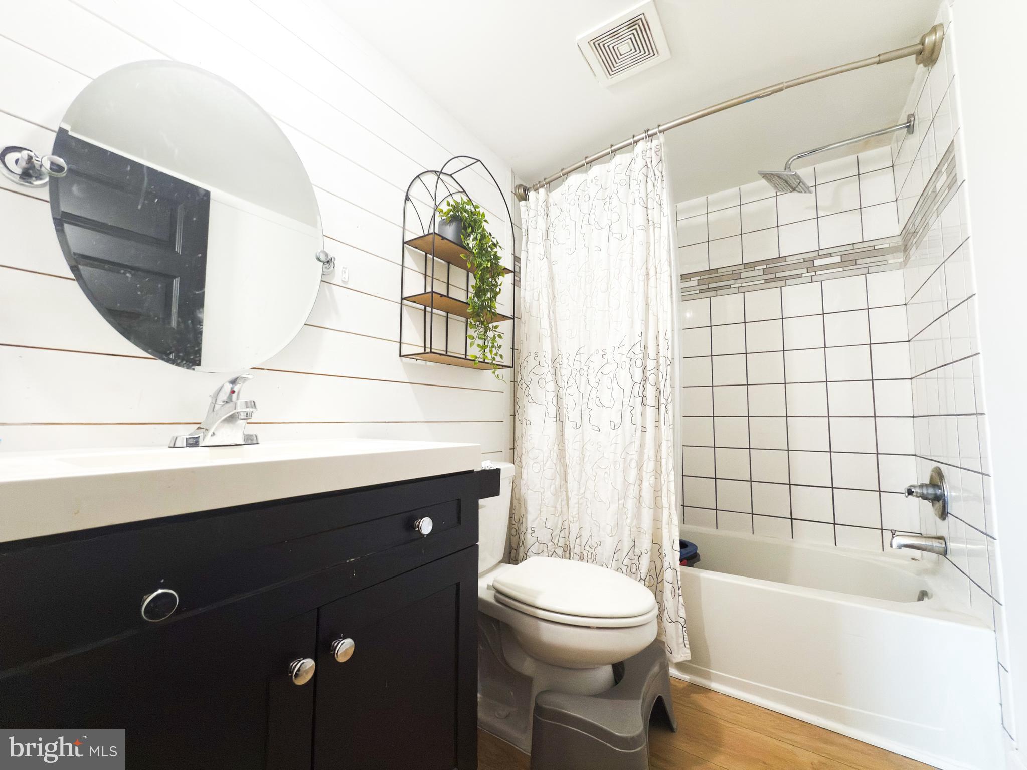 Real estate listing preview #24