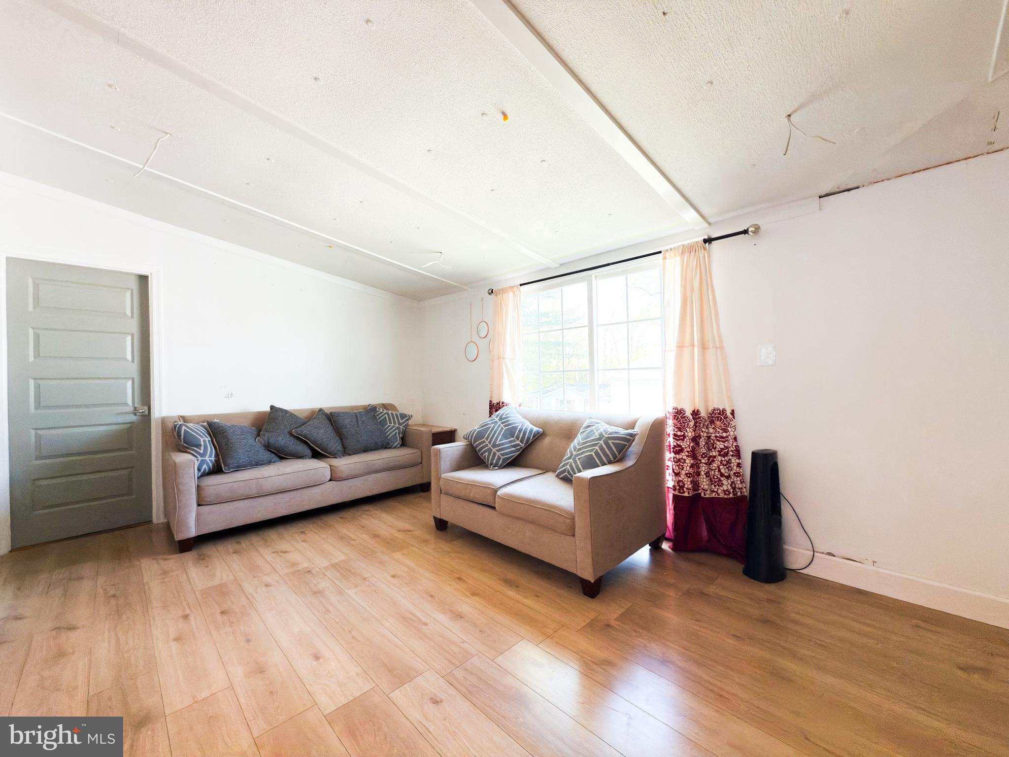 Real estate listing preview #10