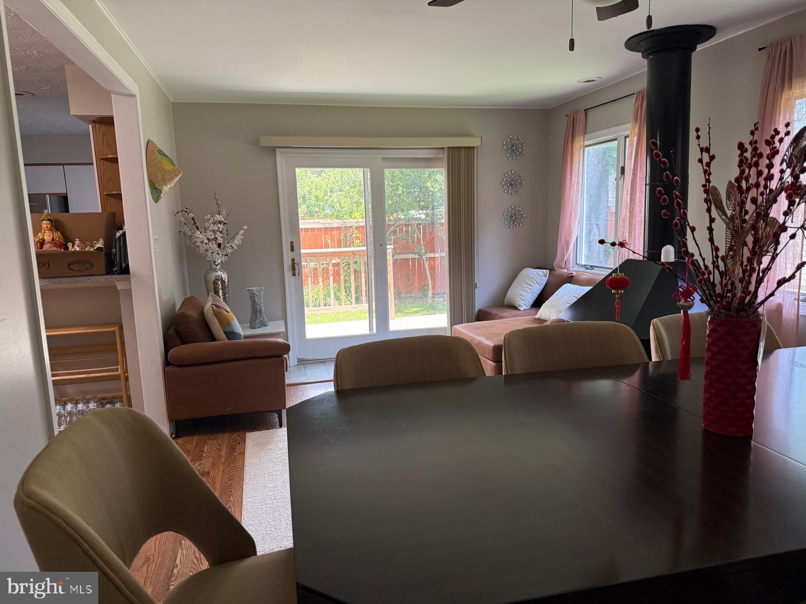 Real estate listing preview #12