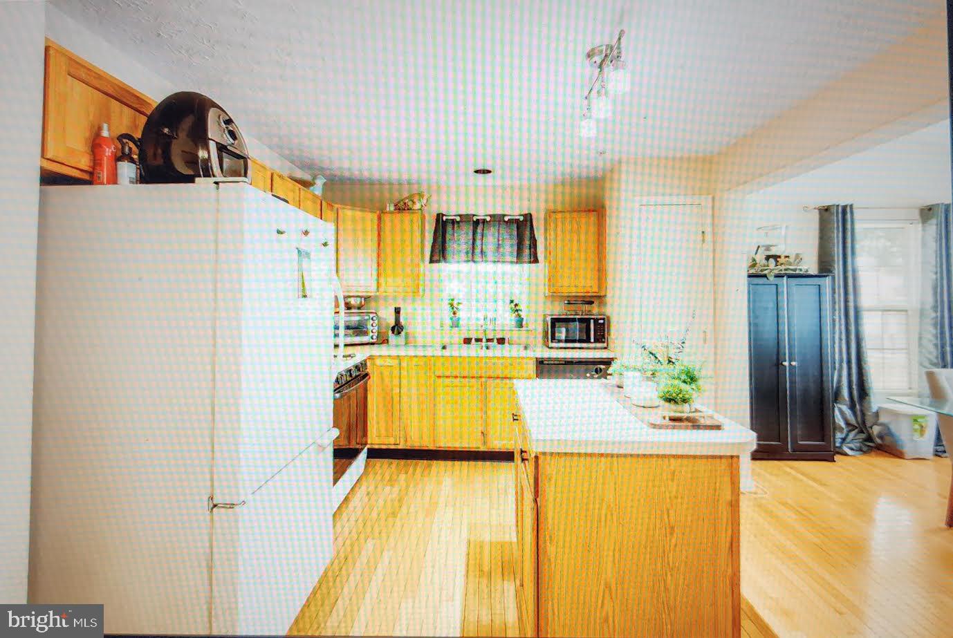 Real estate listing preview #13