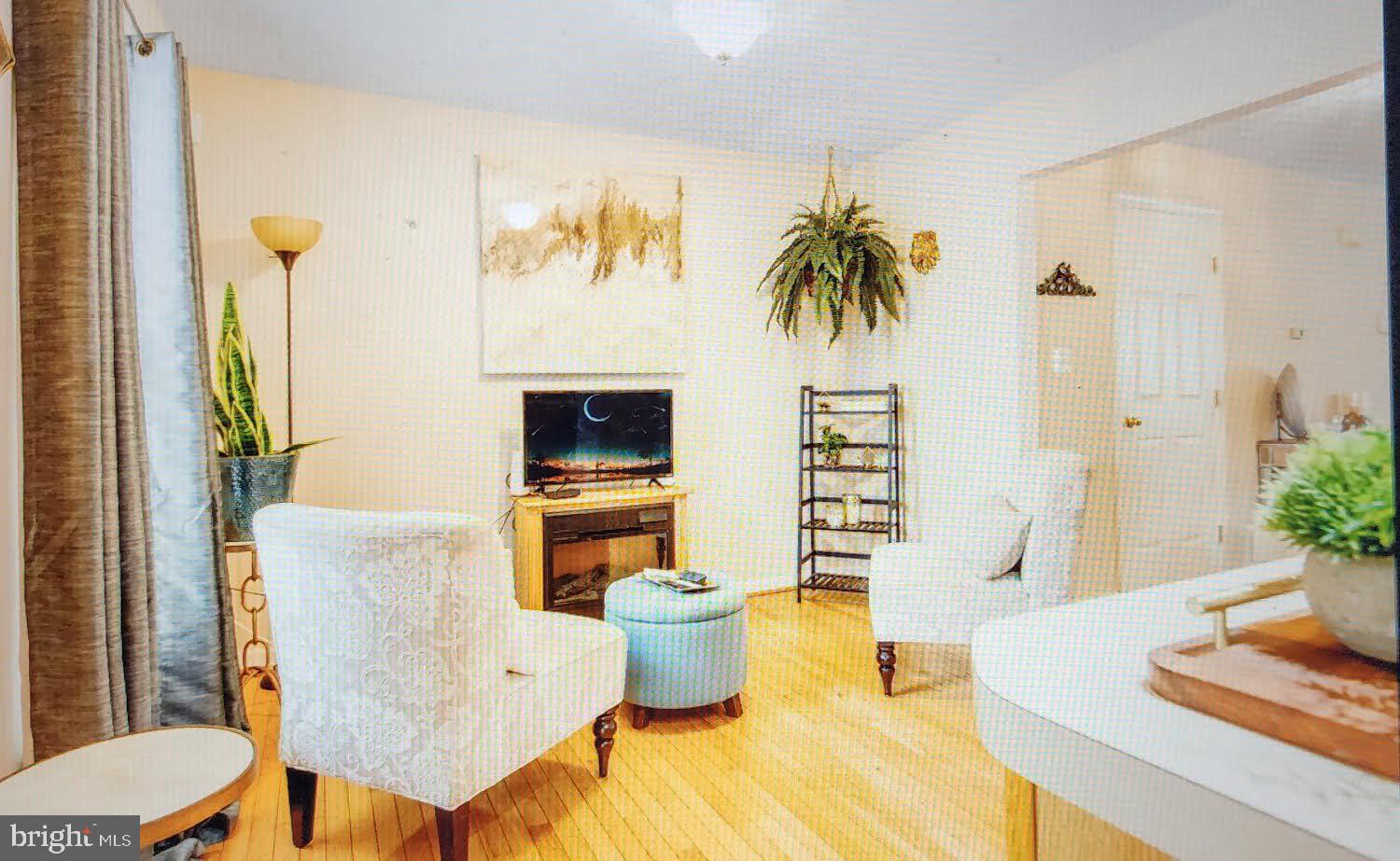 Real estate listing preview #11