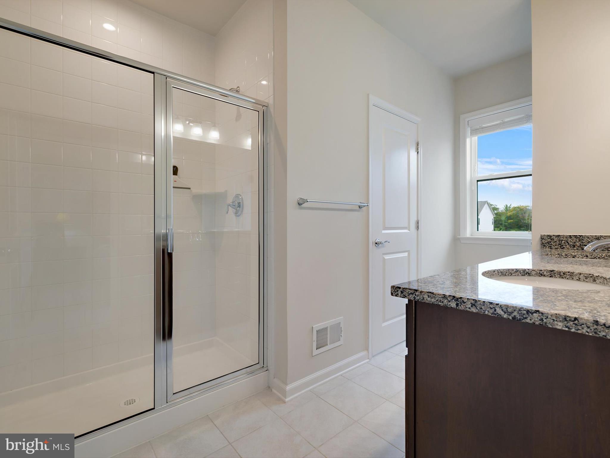 Real estate listing preview #28