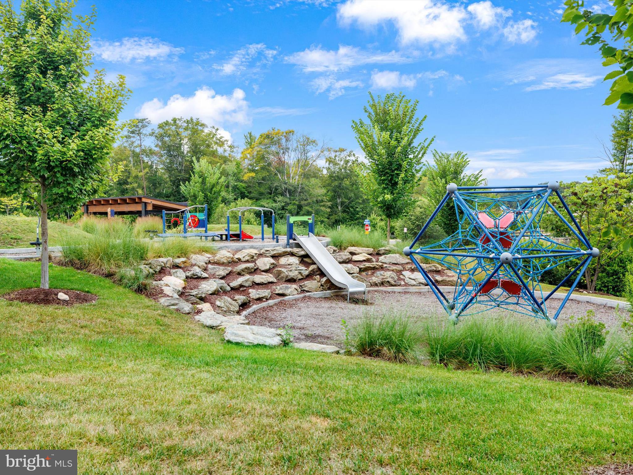 Real estate listing preview #42