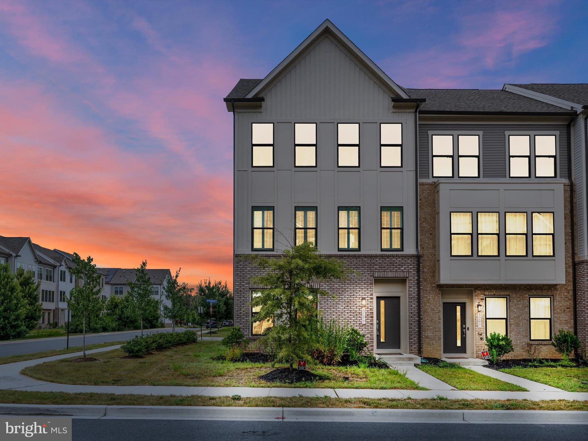 Real estate listing preview #2