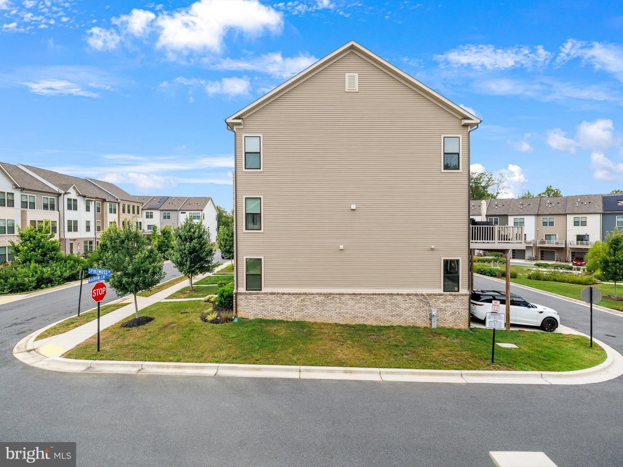 Real estate listing preview #34