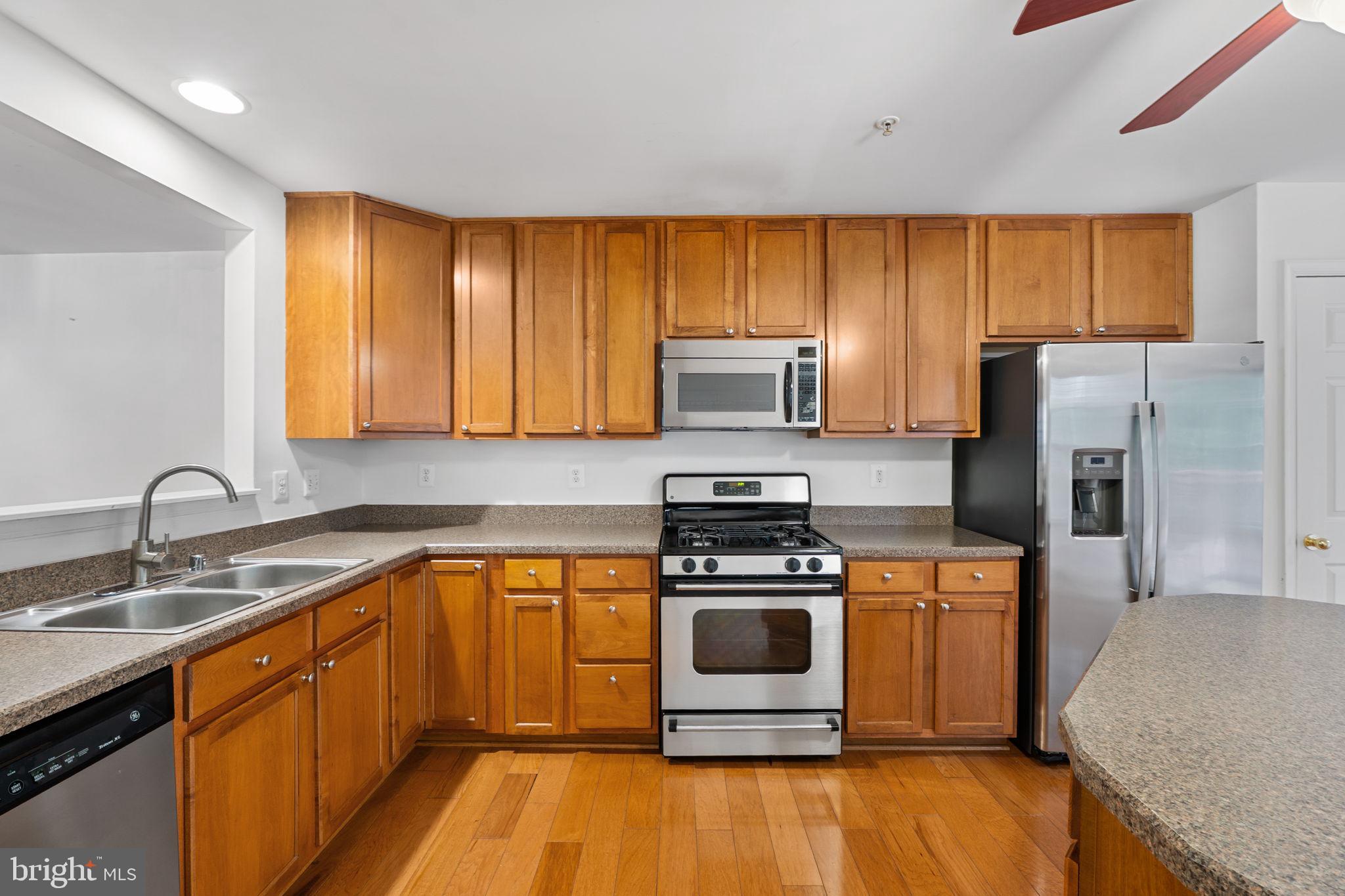 Real estate listing preview #9