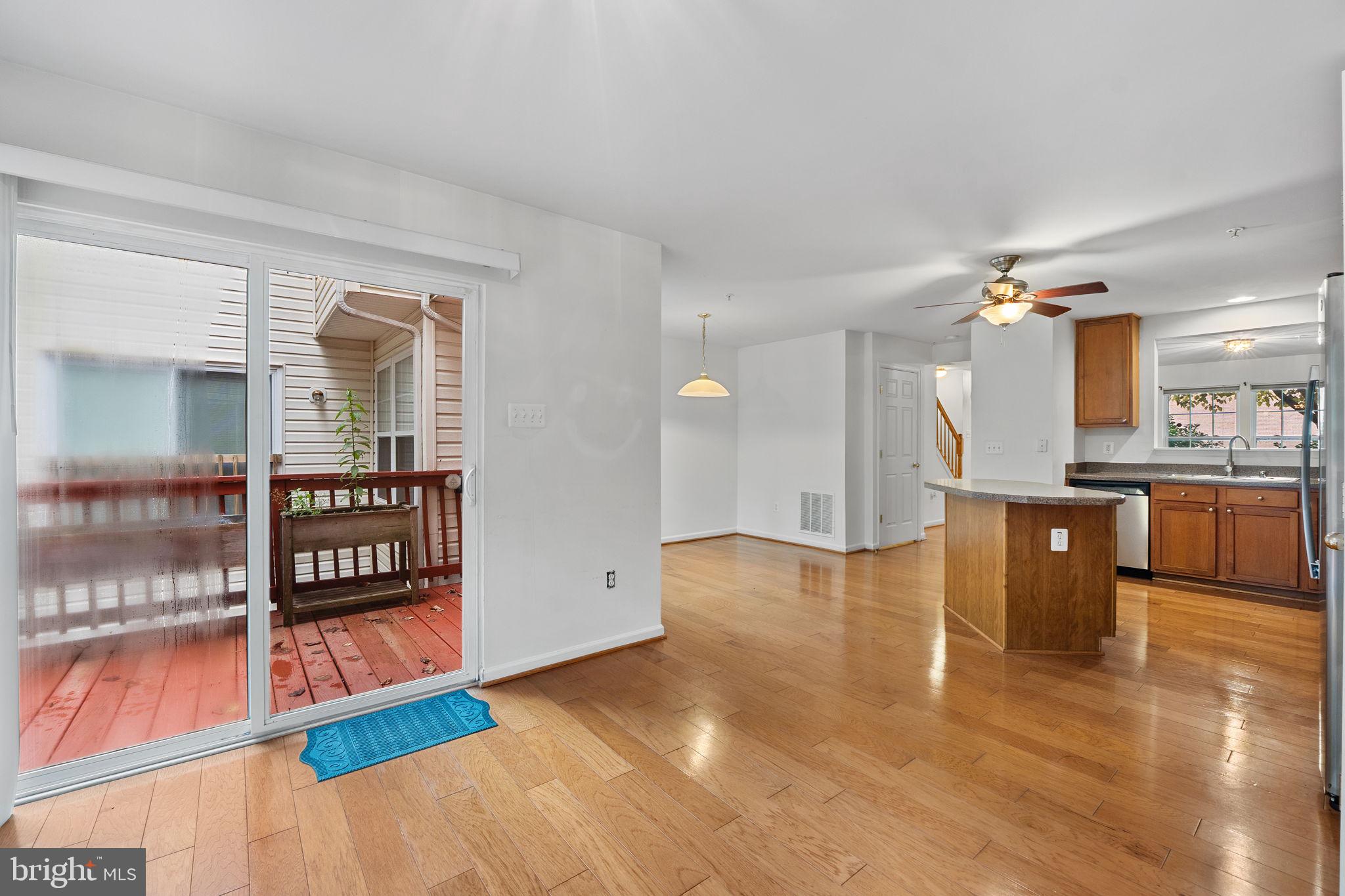 Real estate listing preview #14