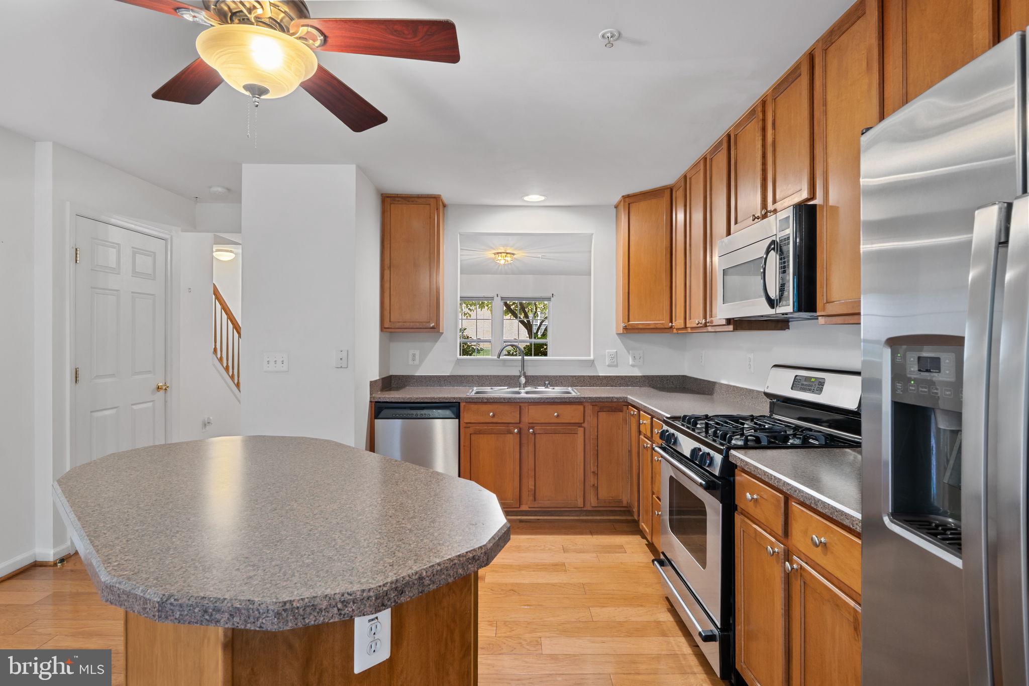 Real estate listing preview #8