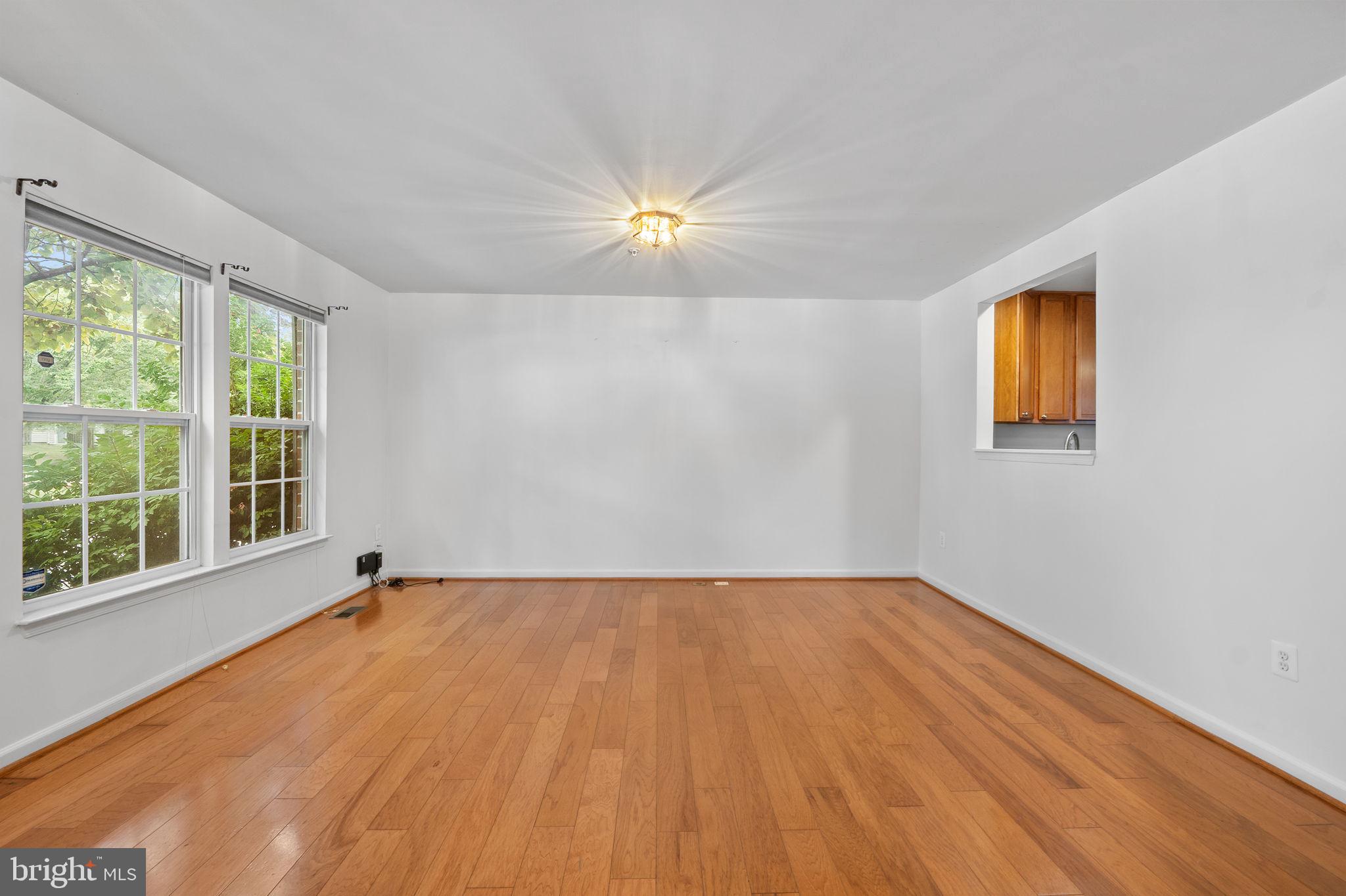 Real estate listing preview #7