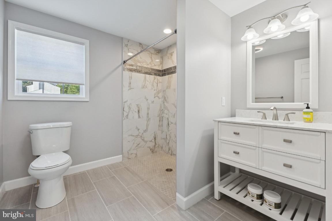 Real estate listing preview #14