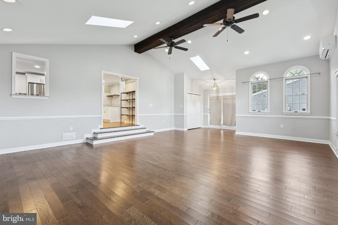 Real estate listing preview #9