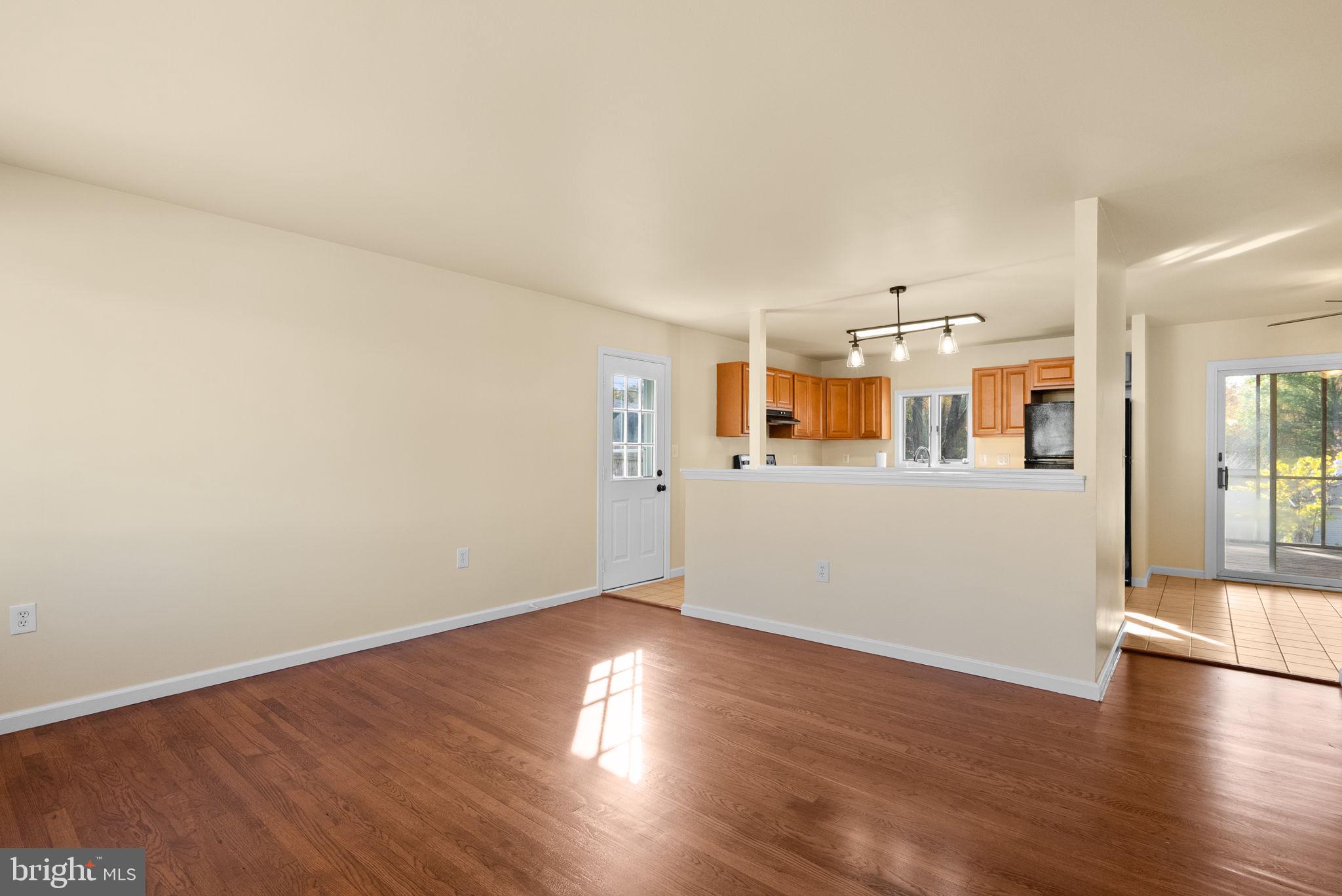 Real estate listing preview #6