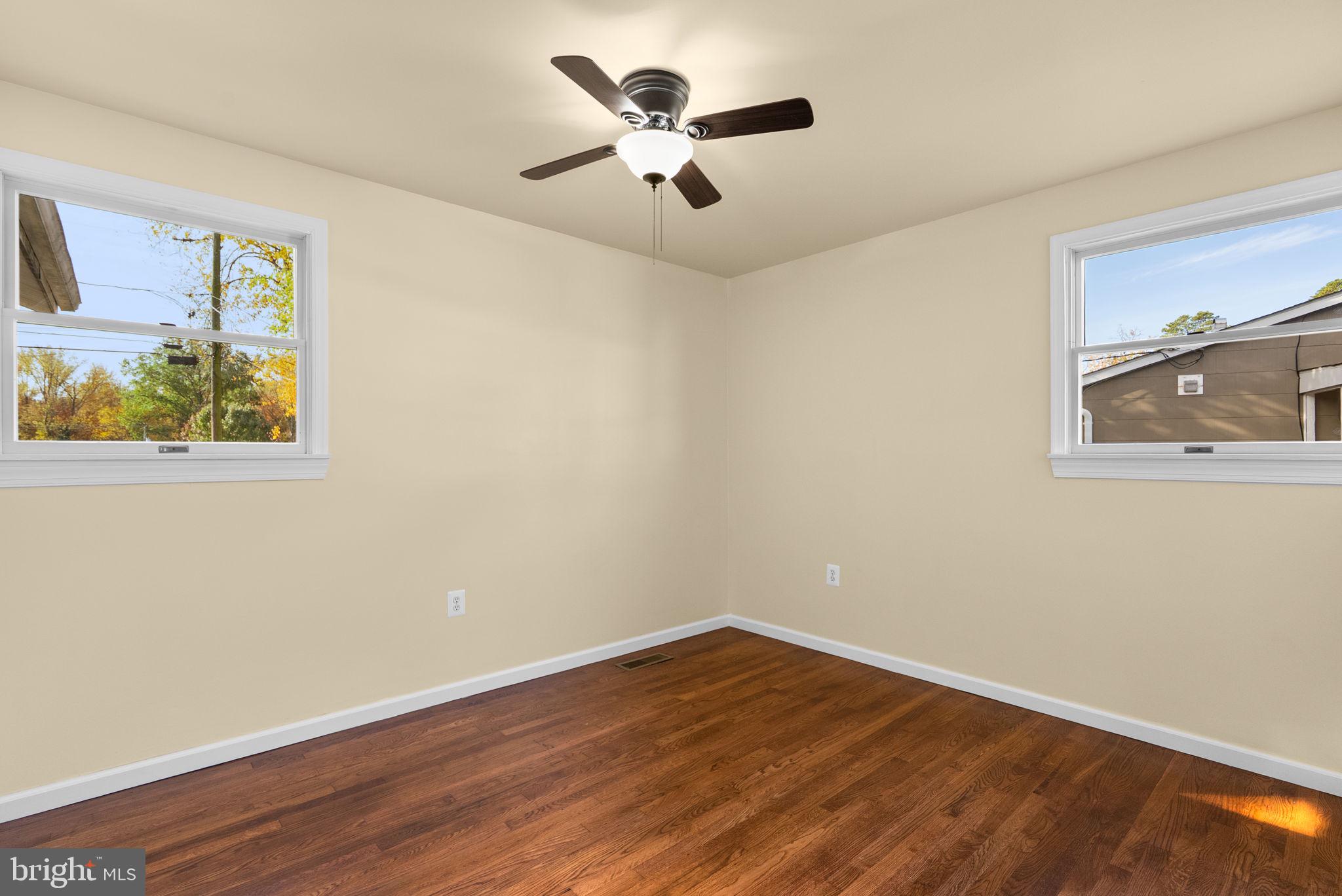 Real estate listing preview #18