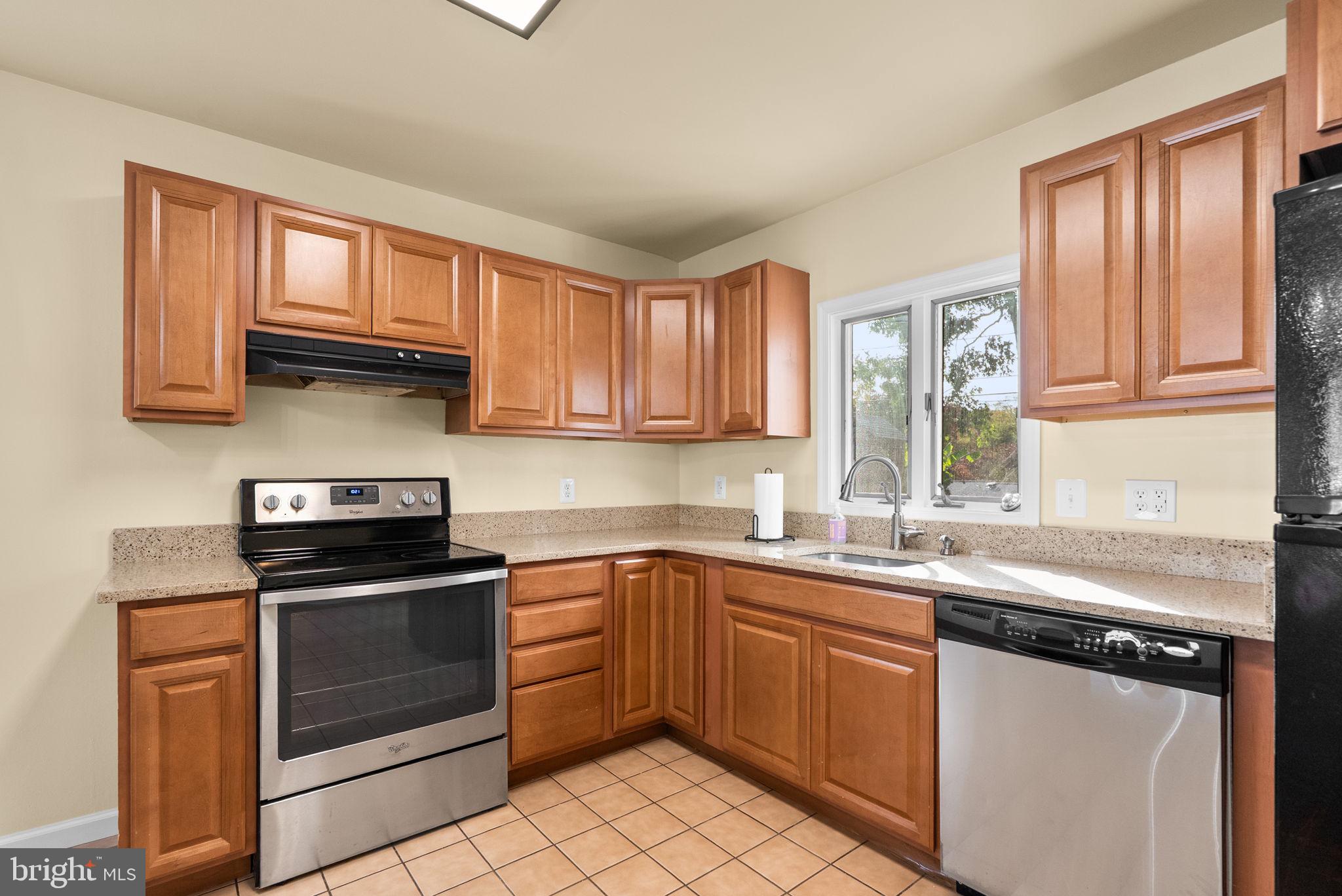 Real estate listing preview #9