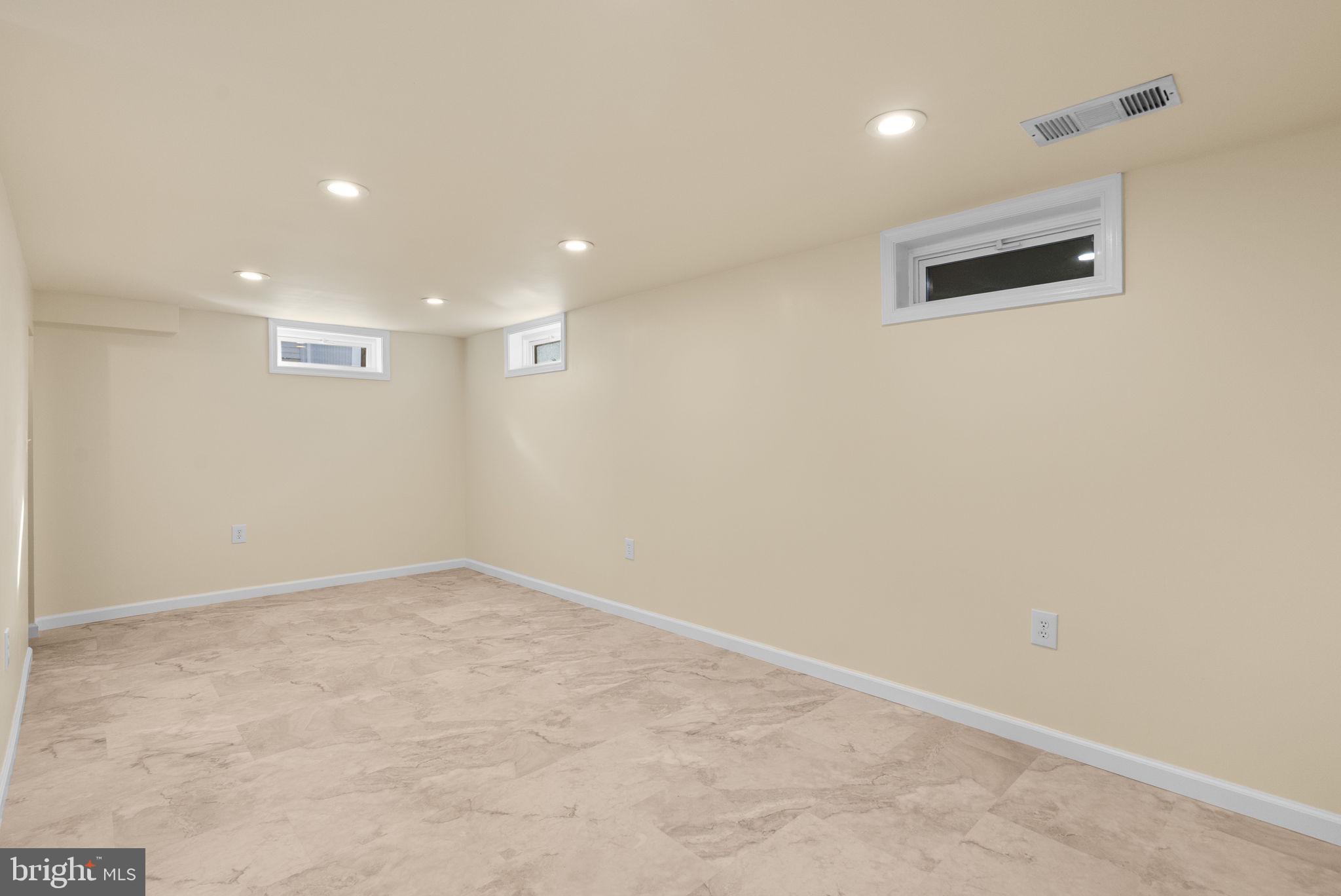 Real estate listing preview #31