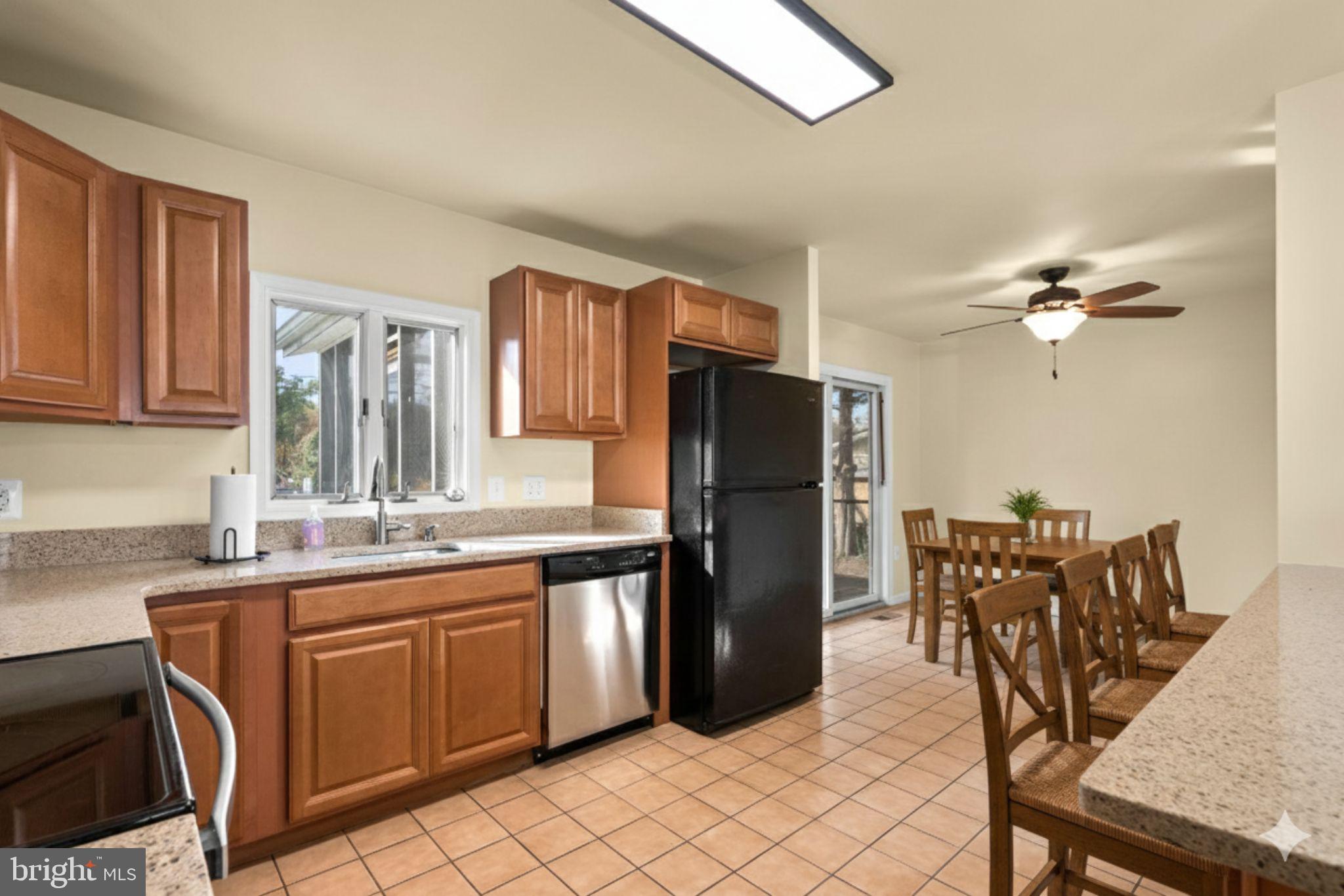 Real estate listing preview #11