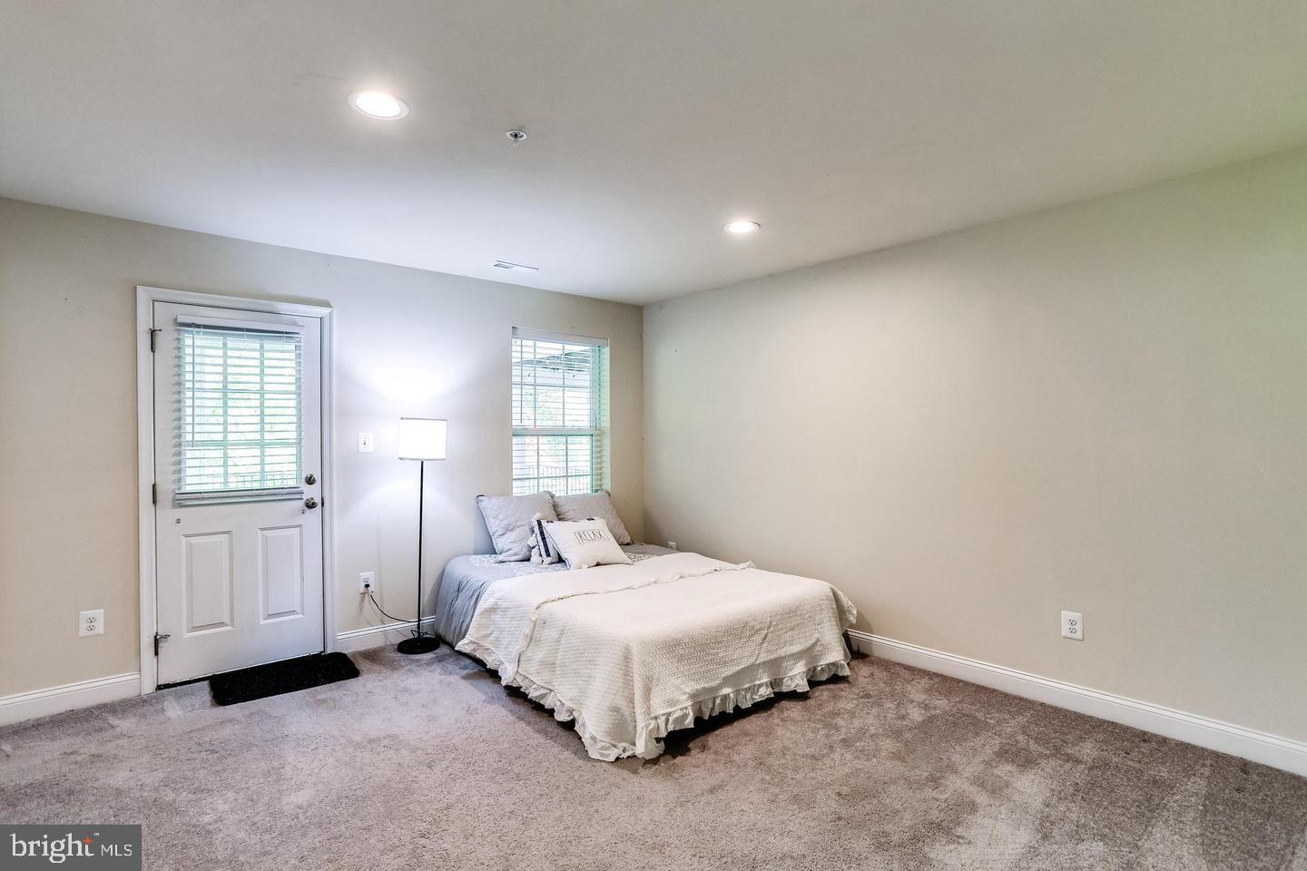 Real estate listing preview #10