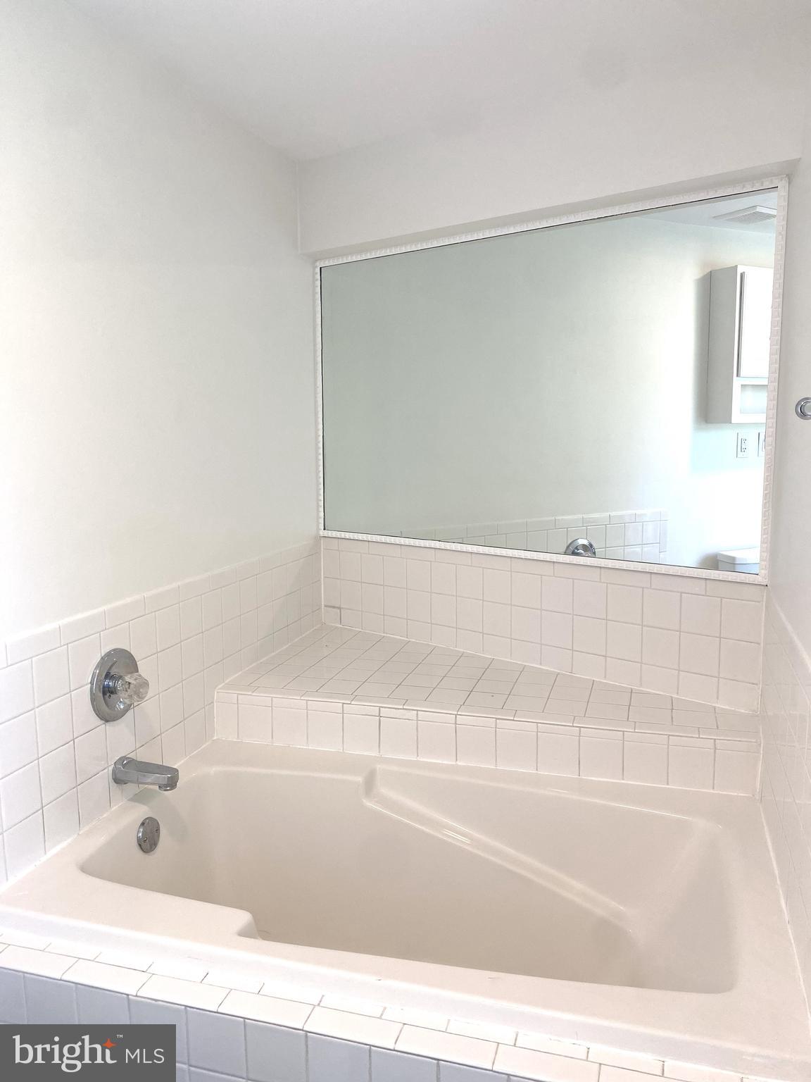 Real estate listing preview #11